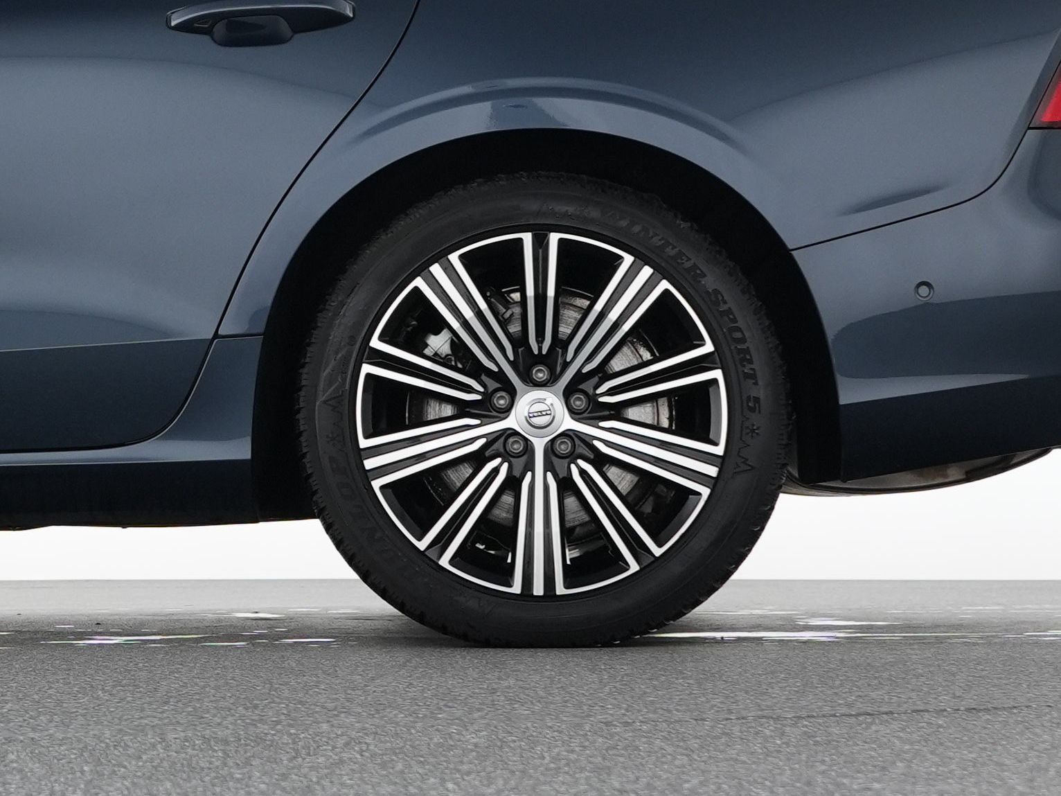 Volvo S60 T8 Recharge AWD Ultimate Dark 19"+B&W+360°