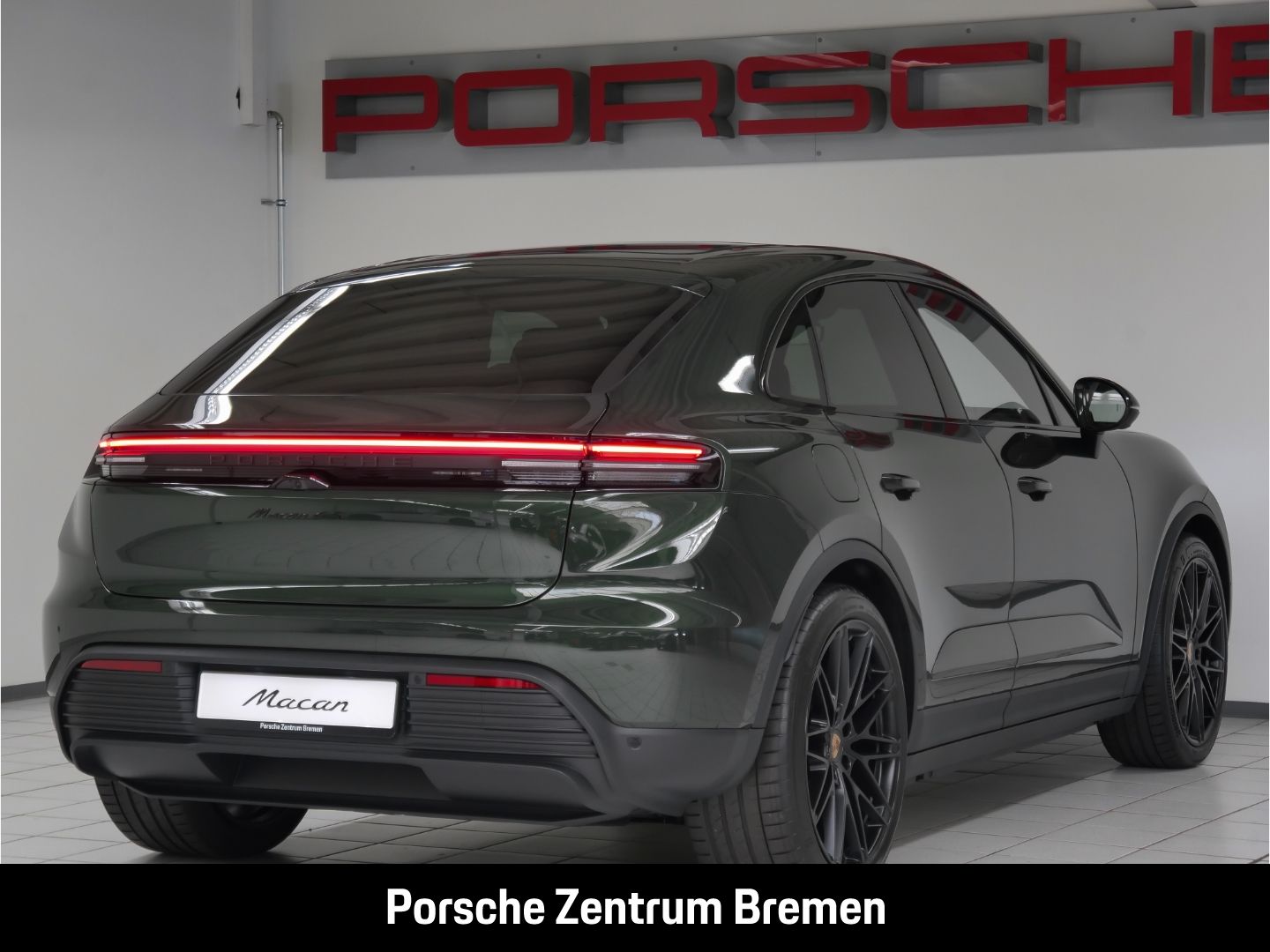 Porsche Macan 4 S Burmester Pano InnoDrive Luftfederung