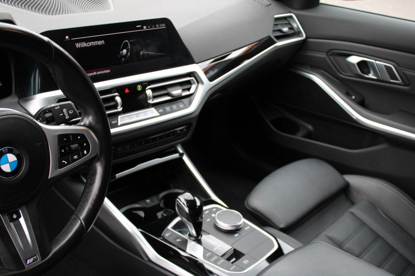 BMW 320 d Sport Line - Samsaru's Car Outlet
