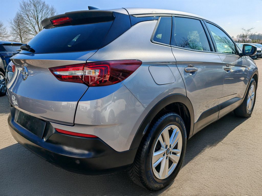 Opel Grandland X 1.5 D - Samsaru's Car Outlet