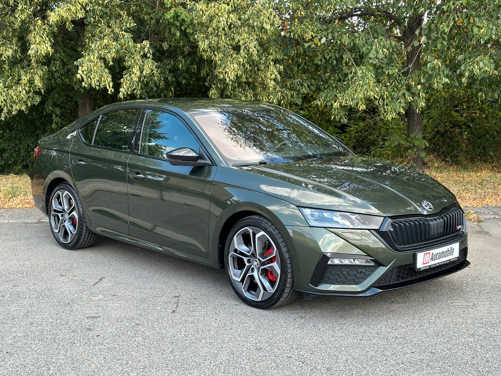Skoda Octavia RS 2.0TSi DSG - Samsaru's Car Outlet