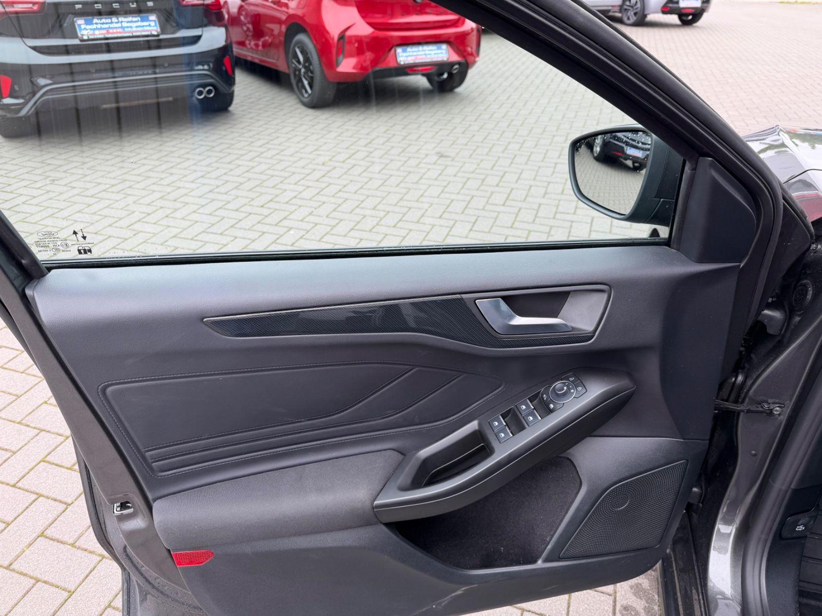 Ford Focus Turnier 1.5TDCI ST-Line AUTOMATIK*ACC*NAVI