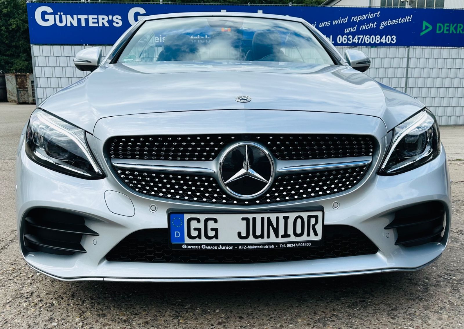 Mercedes-Benz C 200 AMG Line - Samsaru's Car Outlet