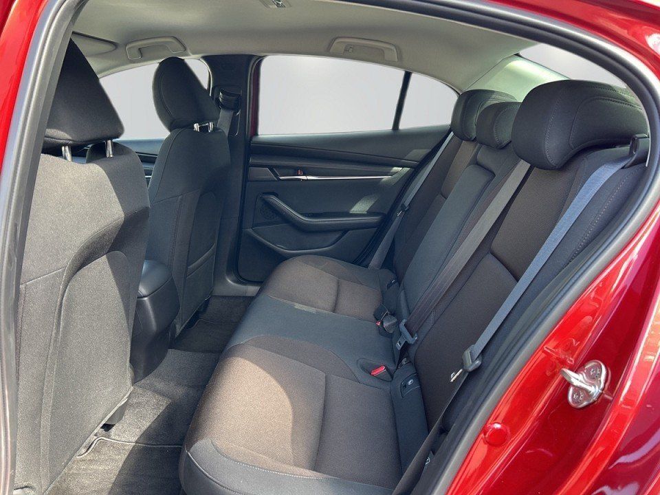 Mazda 3 "Selection" "X" DES-P" "PRE-P" "BOSE"