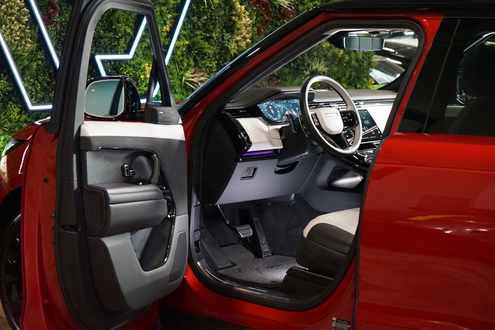 RANGE ROVER SPORT P530 First Edition - Samsaru's Car Outlet