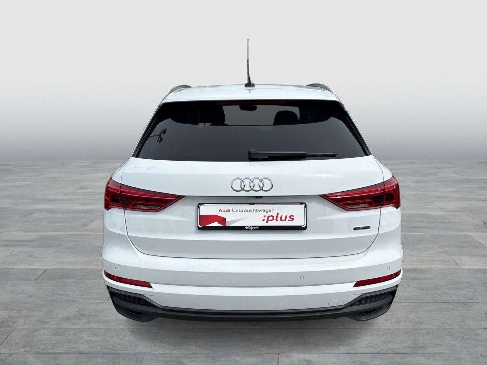 Audi Q3 40 quattro S LINE STANDHZ. AHK 360°CAM LM20