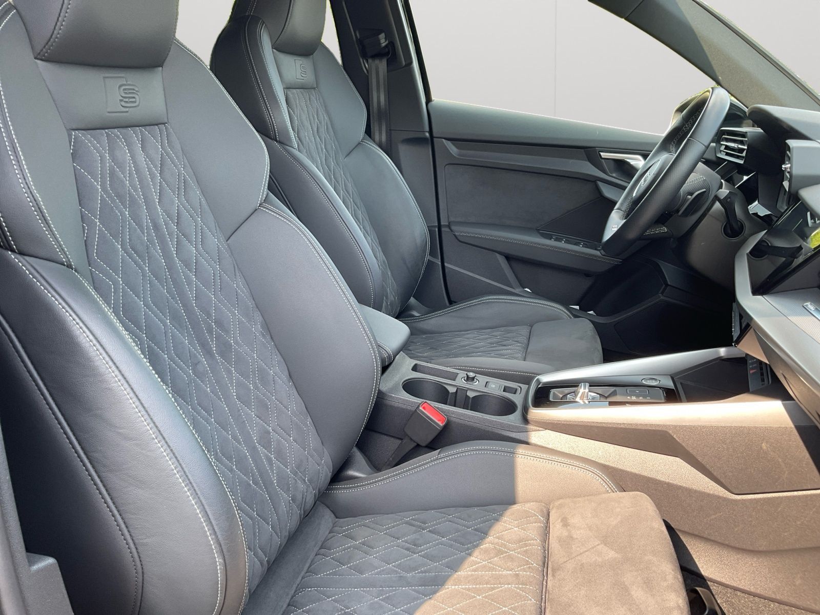 Audi A3 Sportback 35 TFSI advanced S-Line - Samsaru's Car Outlet