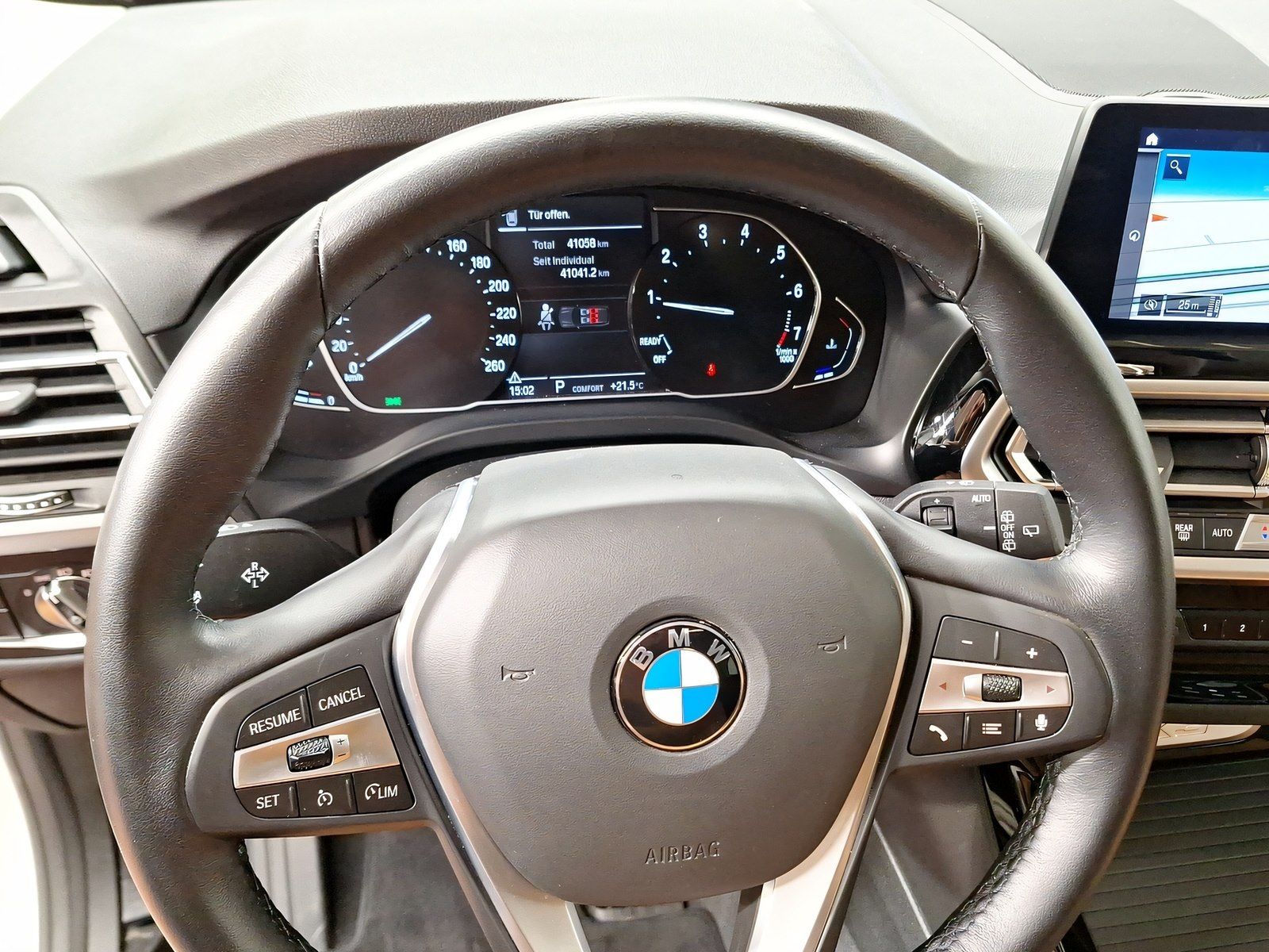 BMW X3 xDrive20i - Samsaru's Car Outlet