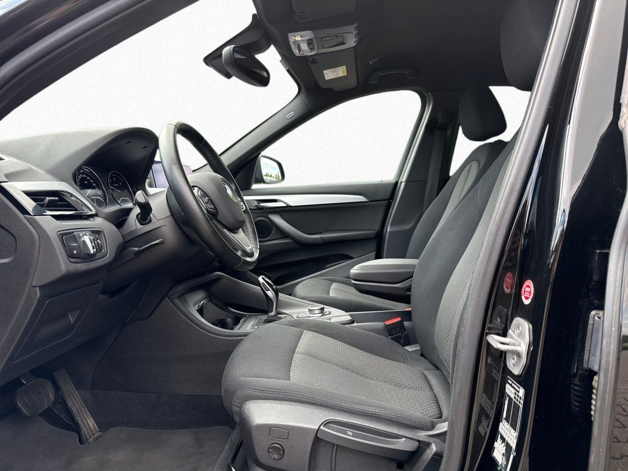 BMW X1 sDrive18d - Samsaru's Car Outlet