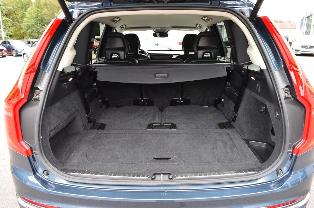 Volvo XC90 B5 D AWD Plus Bright AT *Voll+AHK+deutsch*