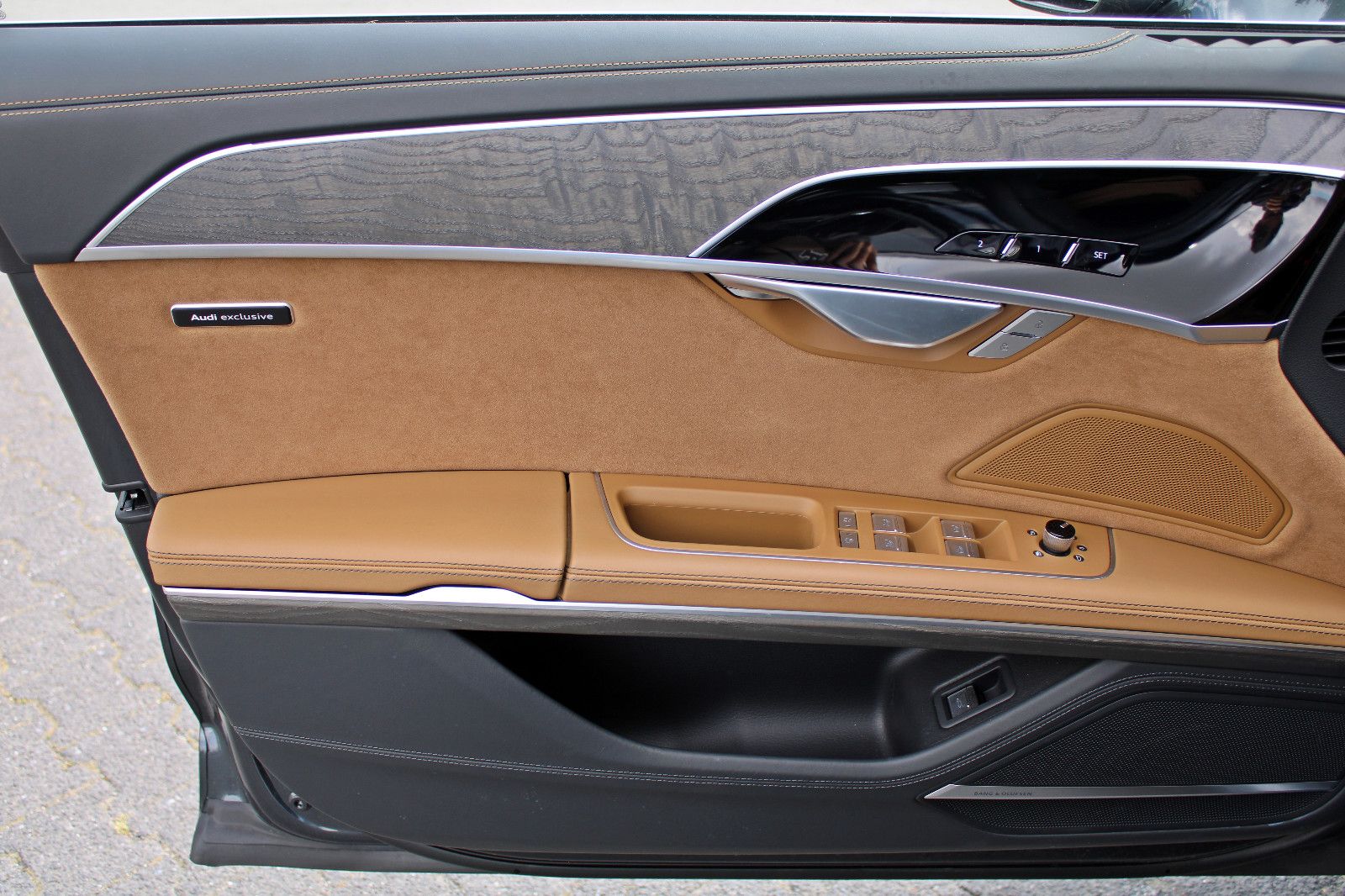 Audi A8 55TFSI quattro - Samsaru's Car Outlet
