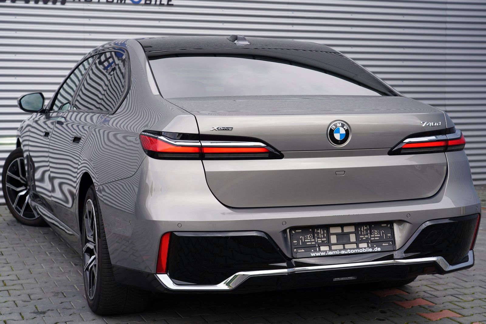 BMW 740d xDrive M Sport SKYLOUNGE LUFT HUD SOFT 360