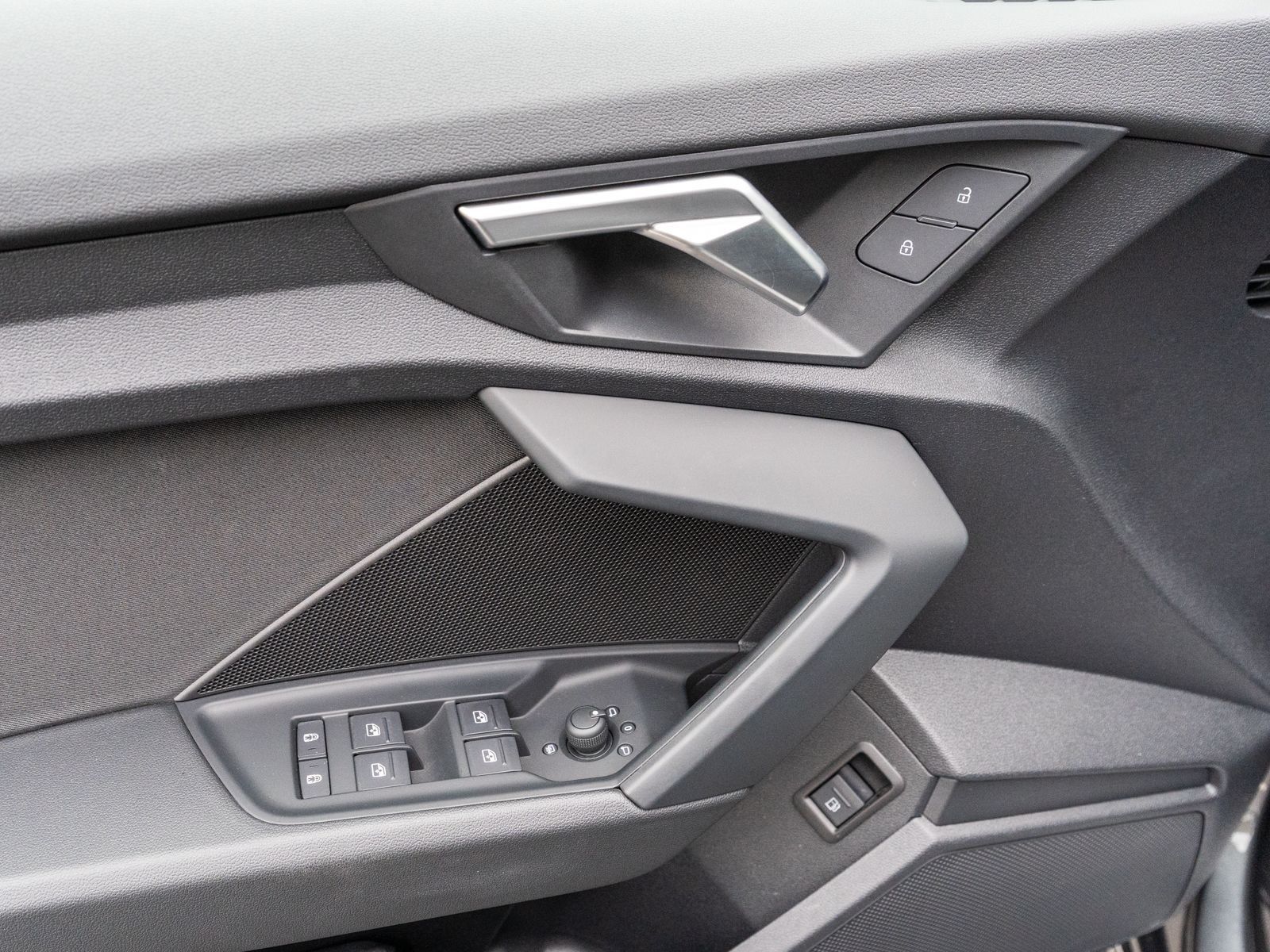 Audi A3 Sportback S line 45TFSI e NAVI LED ACC RFK VC