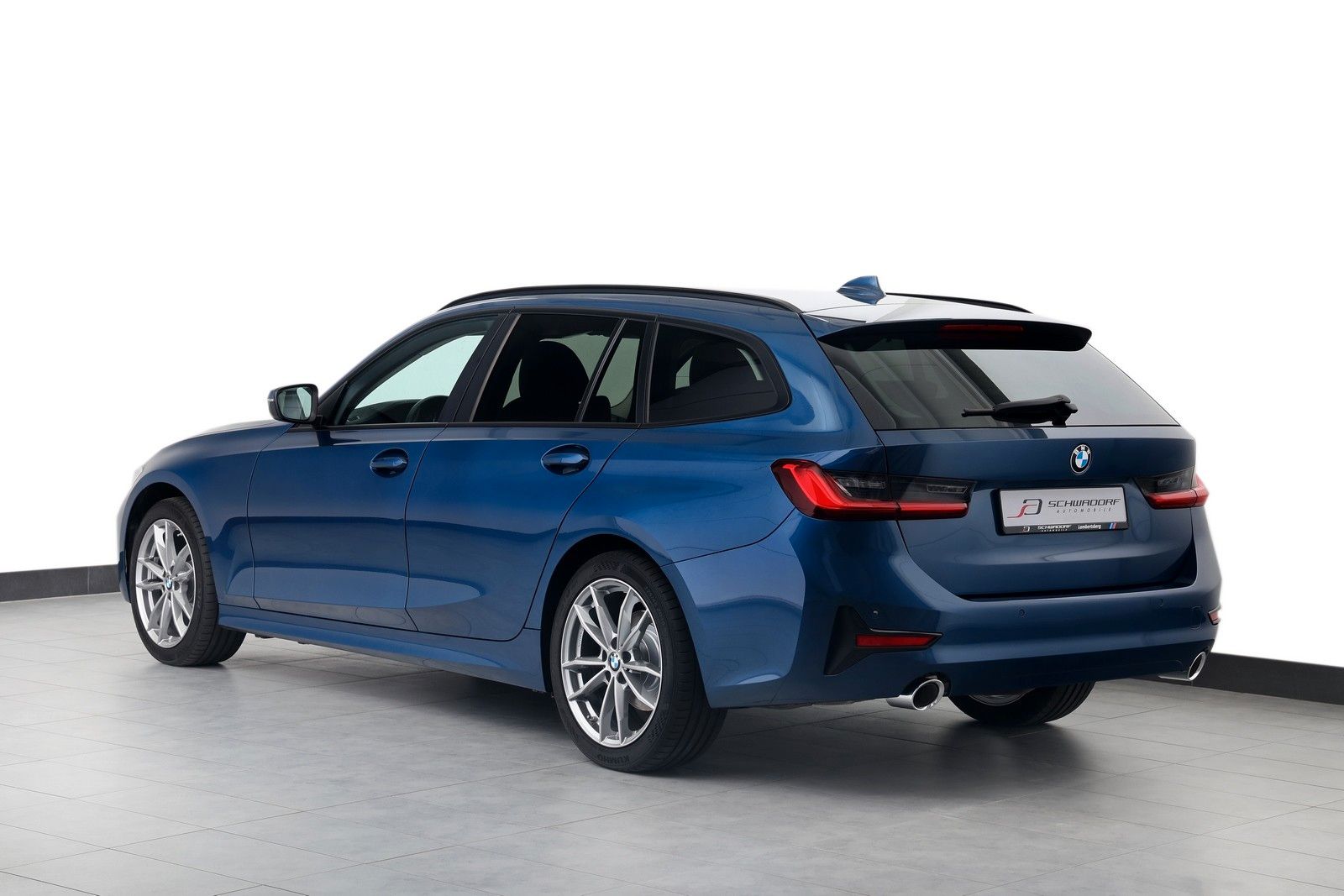 BMW 320d xDrive Touring - Samsaru's Car Outlet