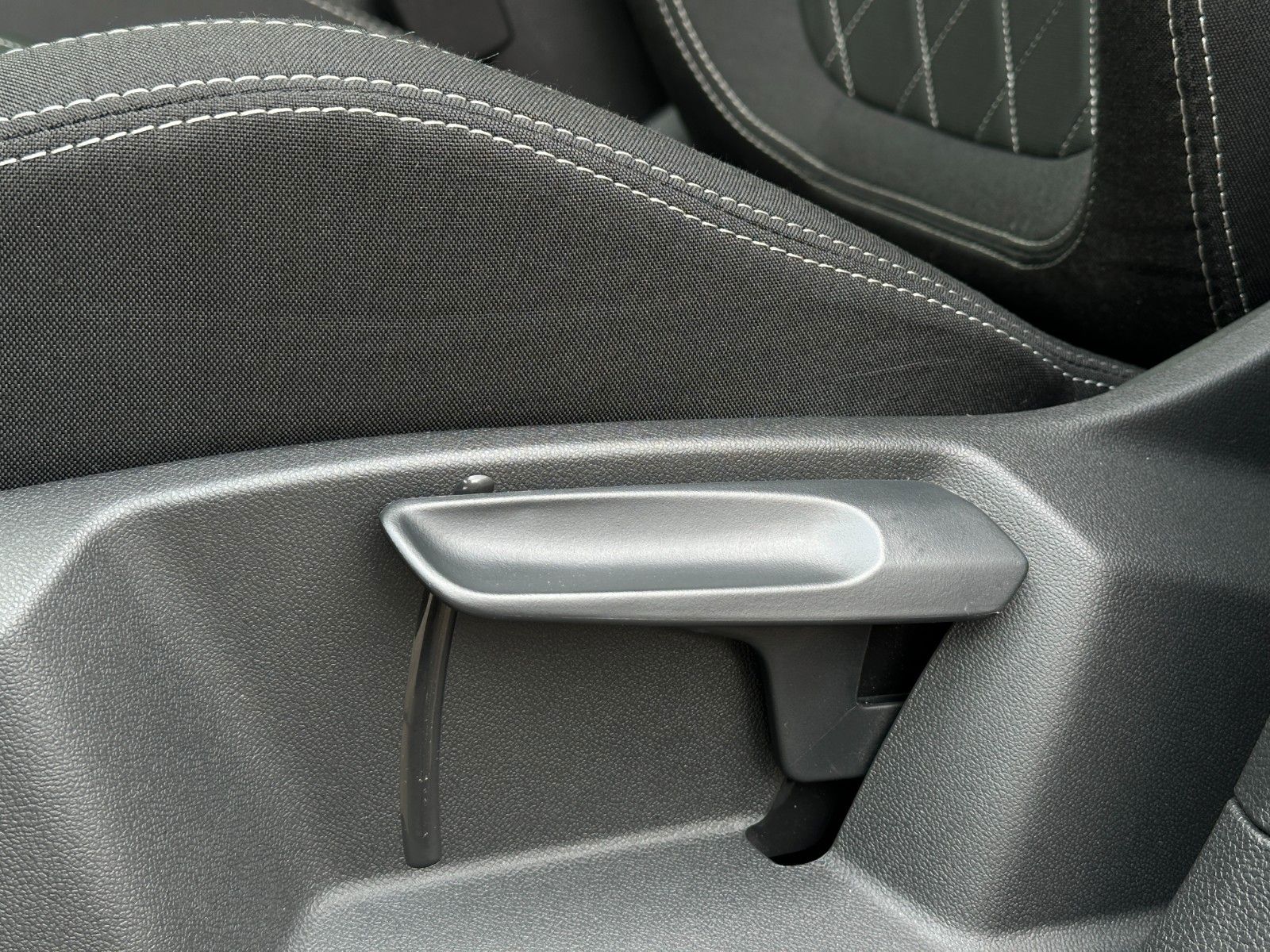 Skoda 2.0TDi 4x4 DSG Sportline AHK Side Assist LM19"