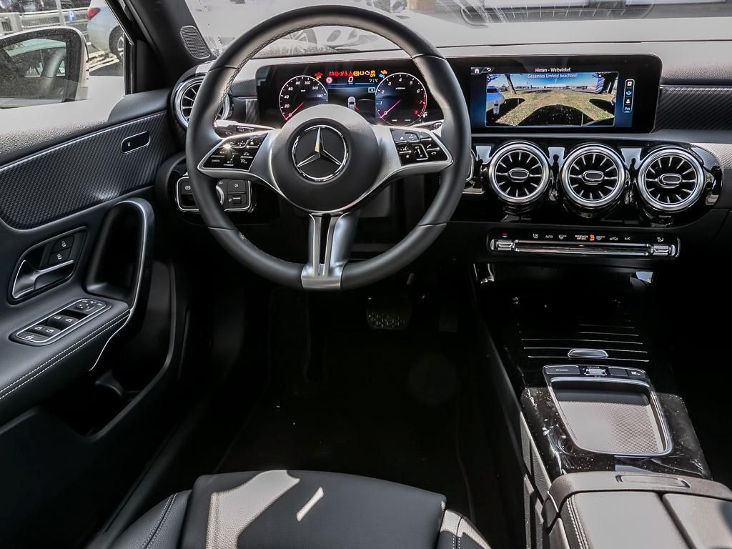 Mercedes-Benz A 180 Progressive Advanced Plus Black - Samsaru's Car Outlet
