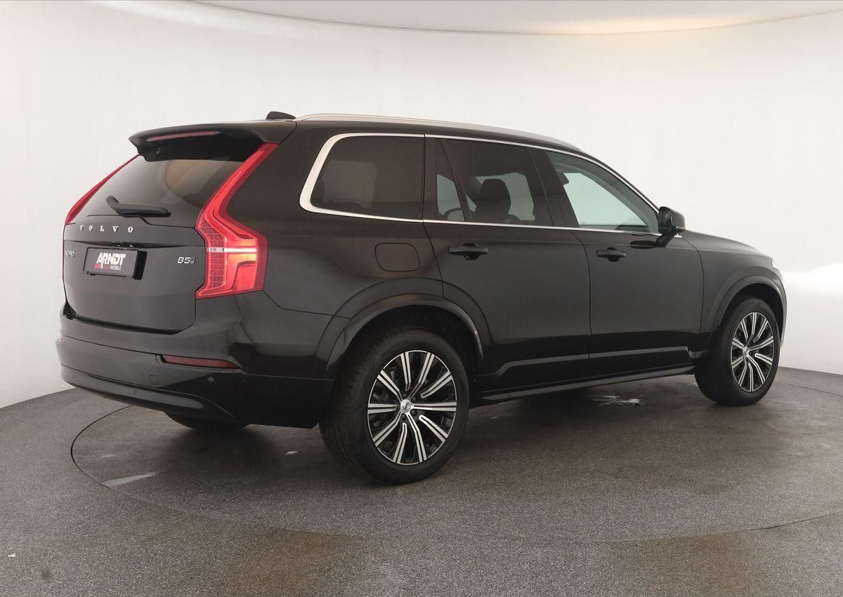 Volvo XC90 B5 AWD Core 7S LED Navi SHZ ACC Kam 20" AHK