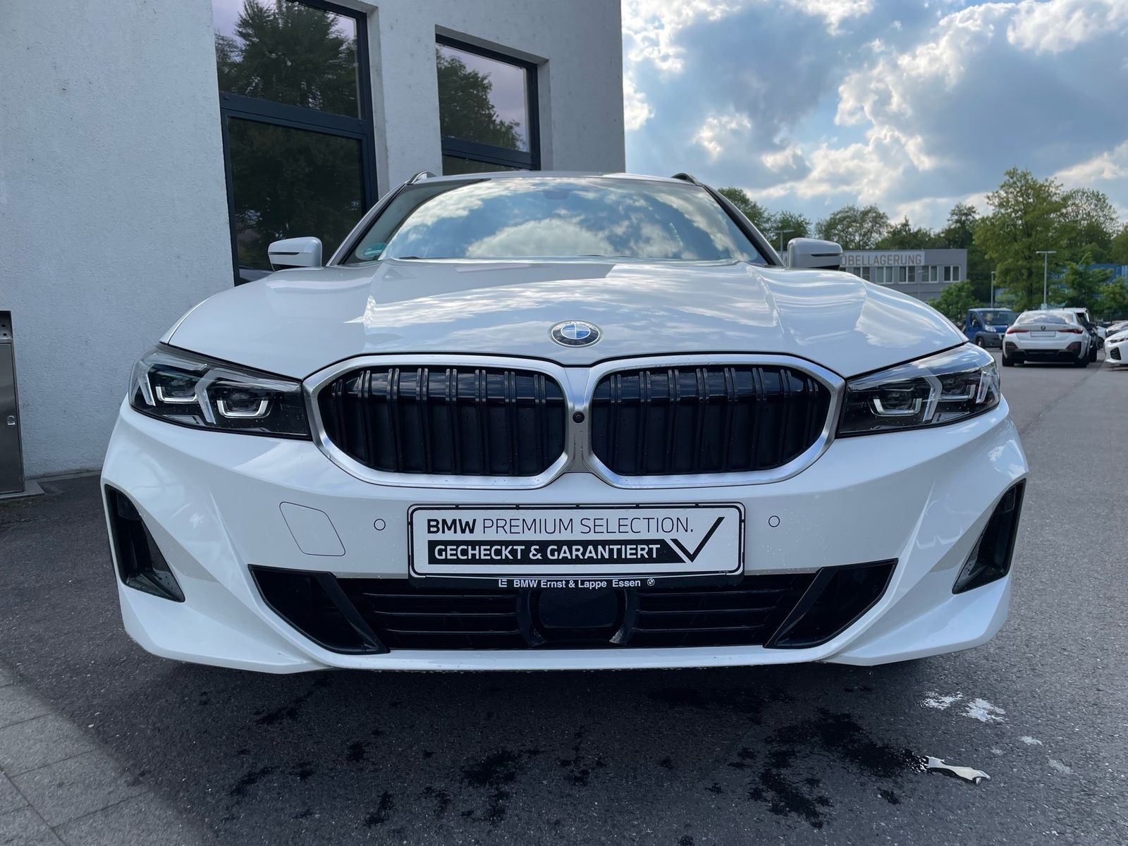 BMW 318i Tour || AHK Keyless ACC 360° FIN ab 1,99% !
