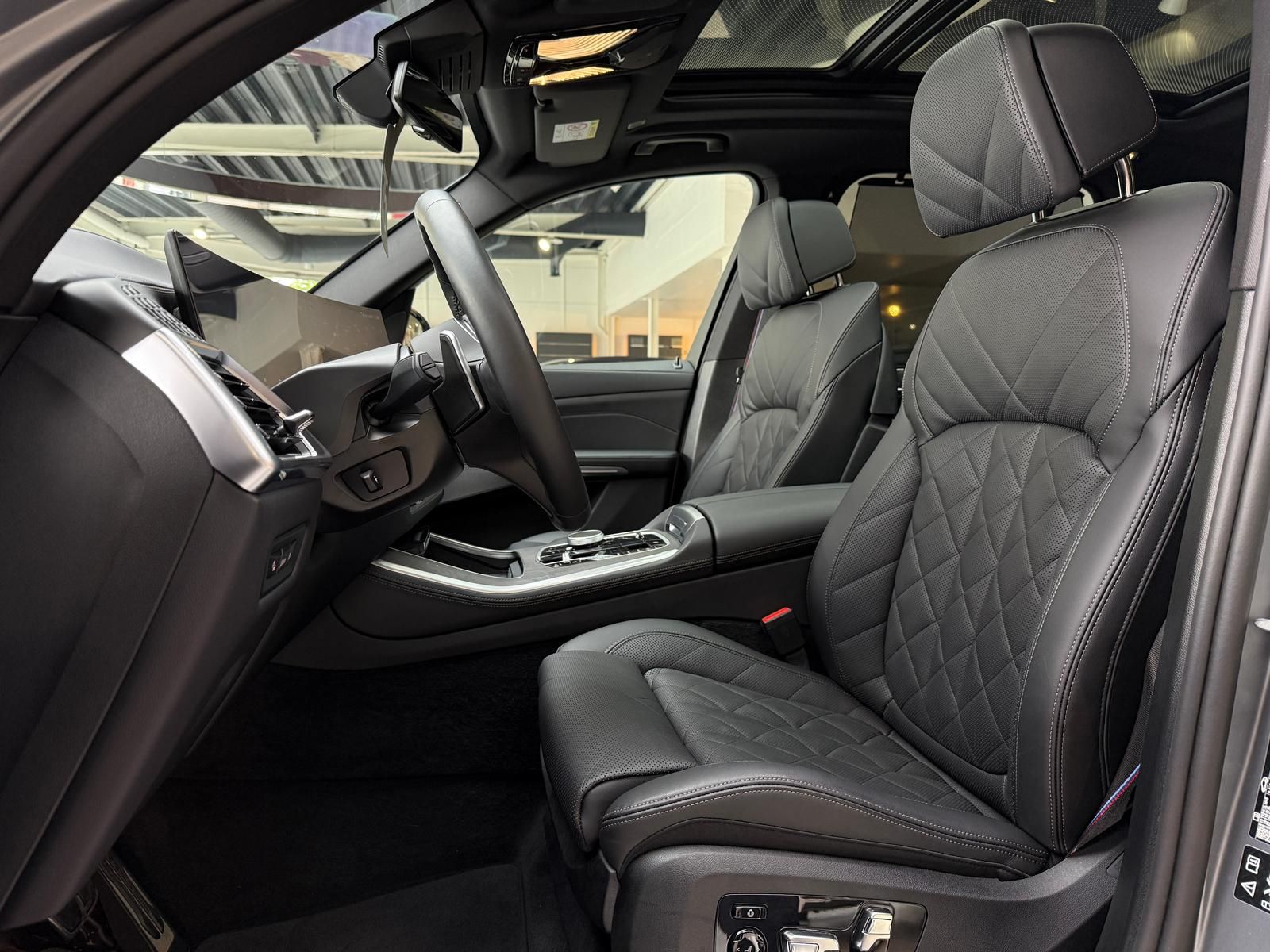 BMW X5 30d xD M Sport*FROZEN*7-Sitz*Pano-SKY*Massage