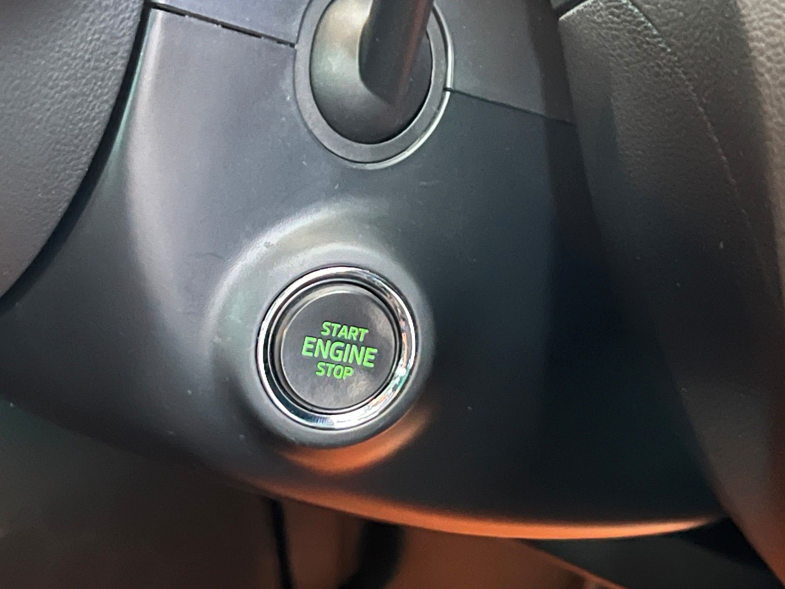 Skoda Octavia Combi Premium Edition - Samsaru's Car Outlet