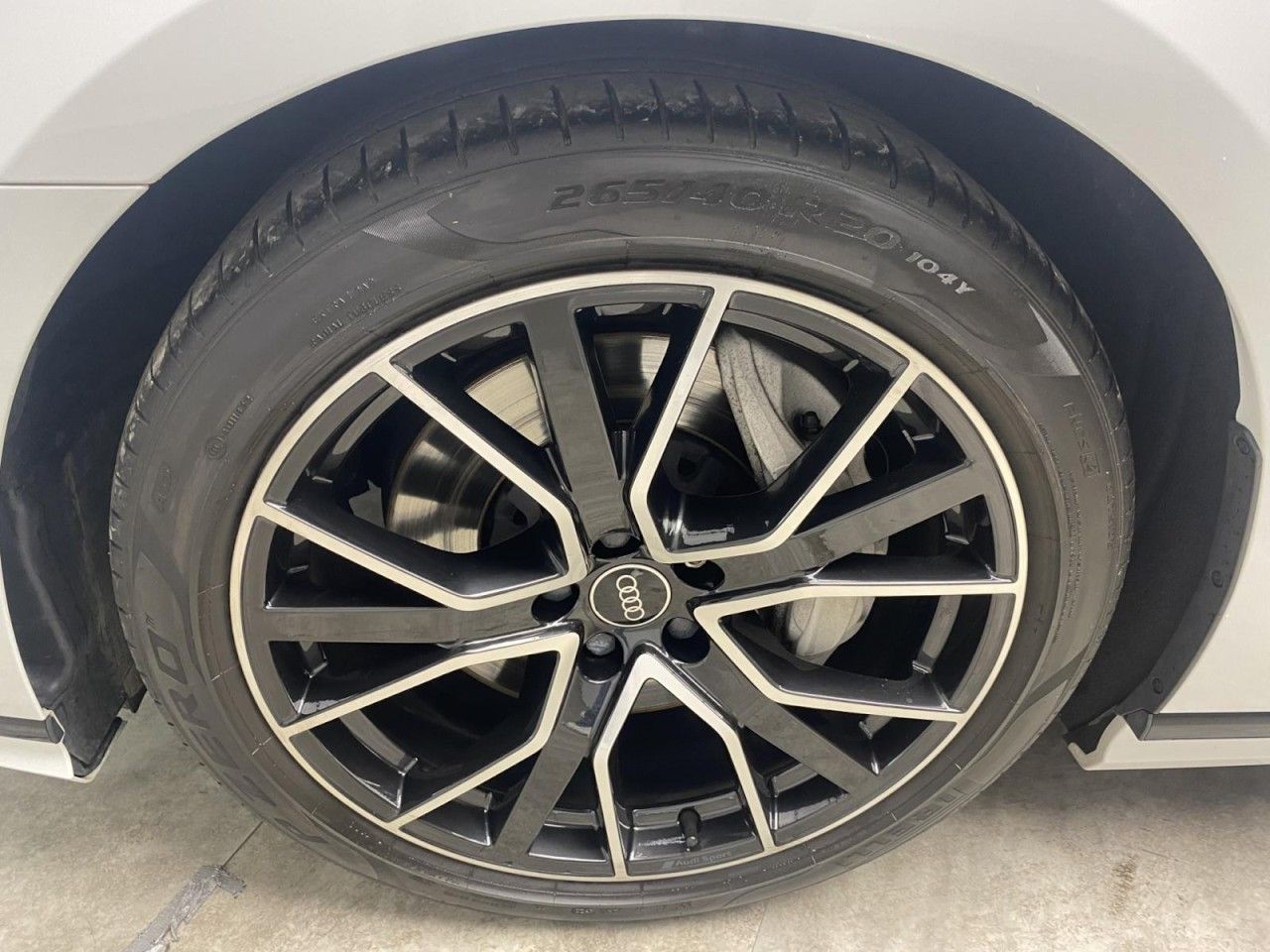 Audi A8 55 TFSI quattro S-Line Black - Samsaru's Car Outlet