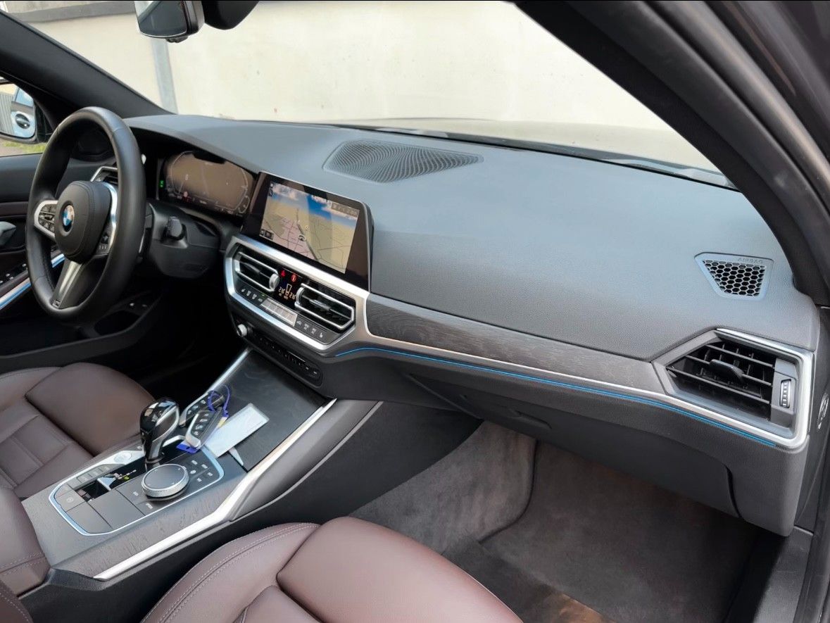 BMW 330e M Sport Shadow - Samsaru's Car Outlet