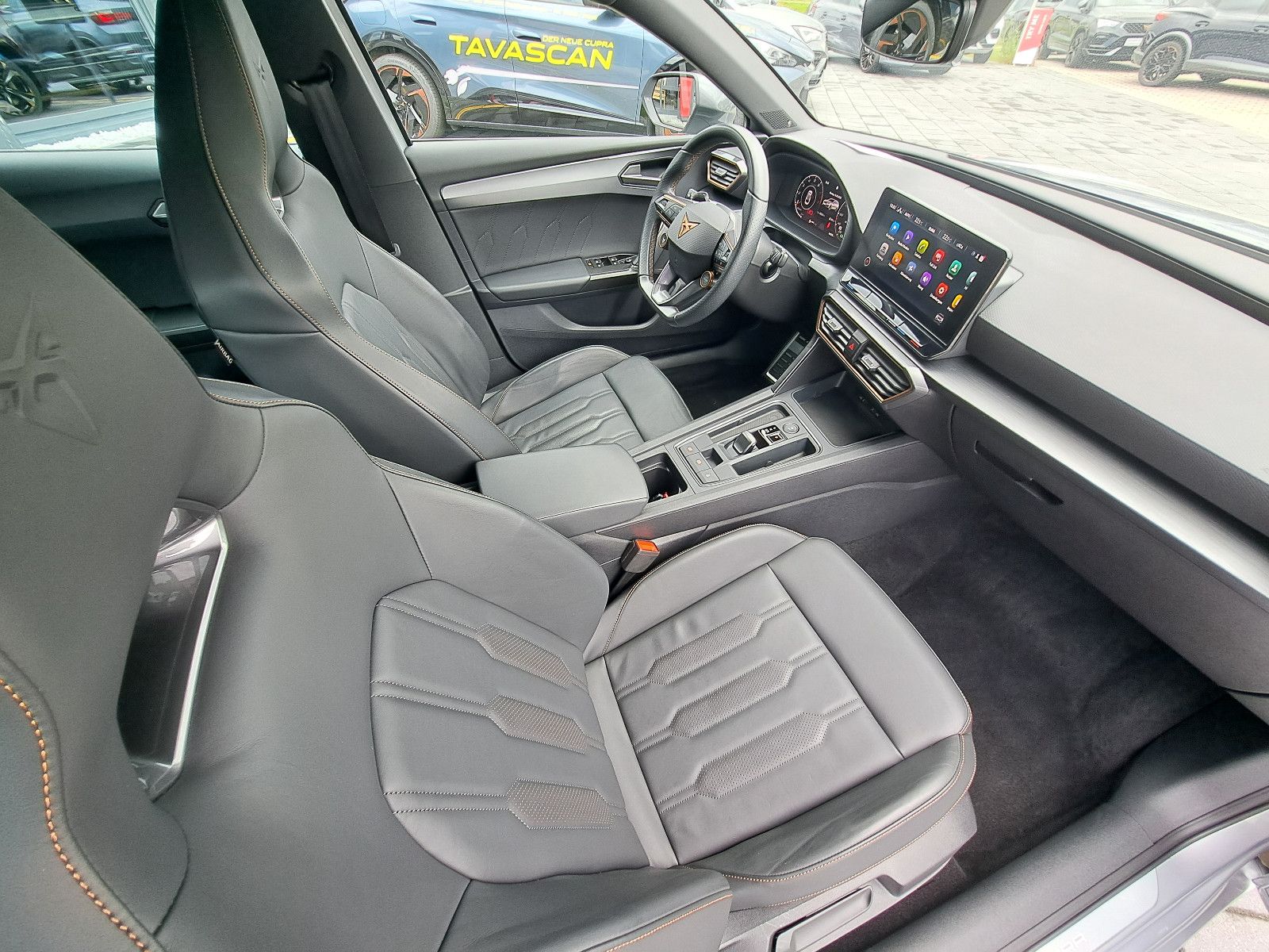 Cupra Leon SP VZ 2.0 TSI 310 PS DSG 4x4 - Samsaru's Car Outlet