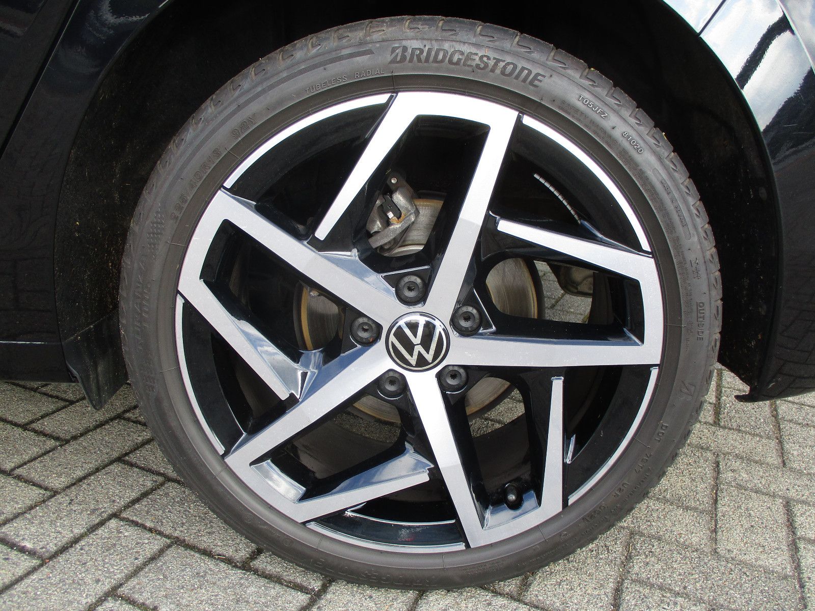 Volkswagen Golf VIII 130PS TSI - Samsaru's Car Outlet