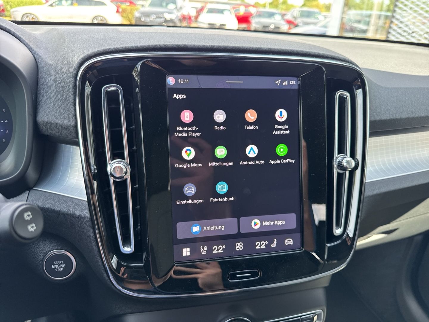 Volvo XC40 Core B3 - Samsaru's Car Outlet