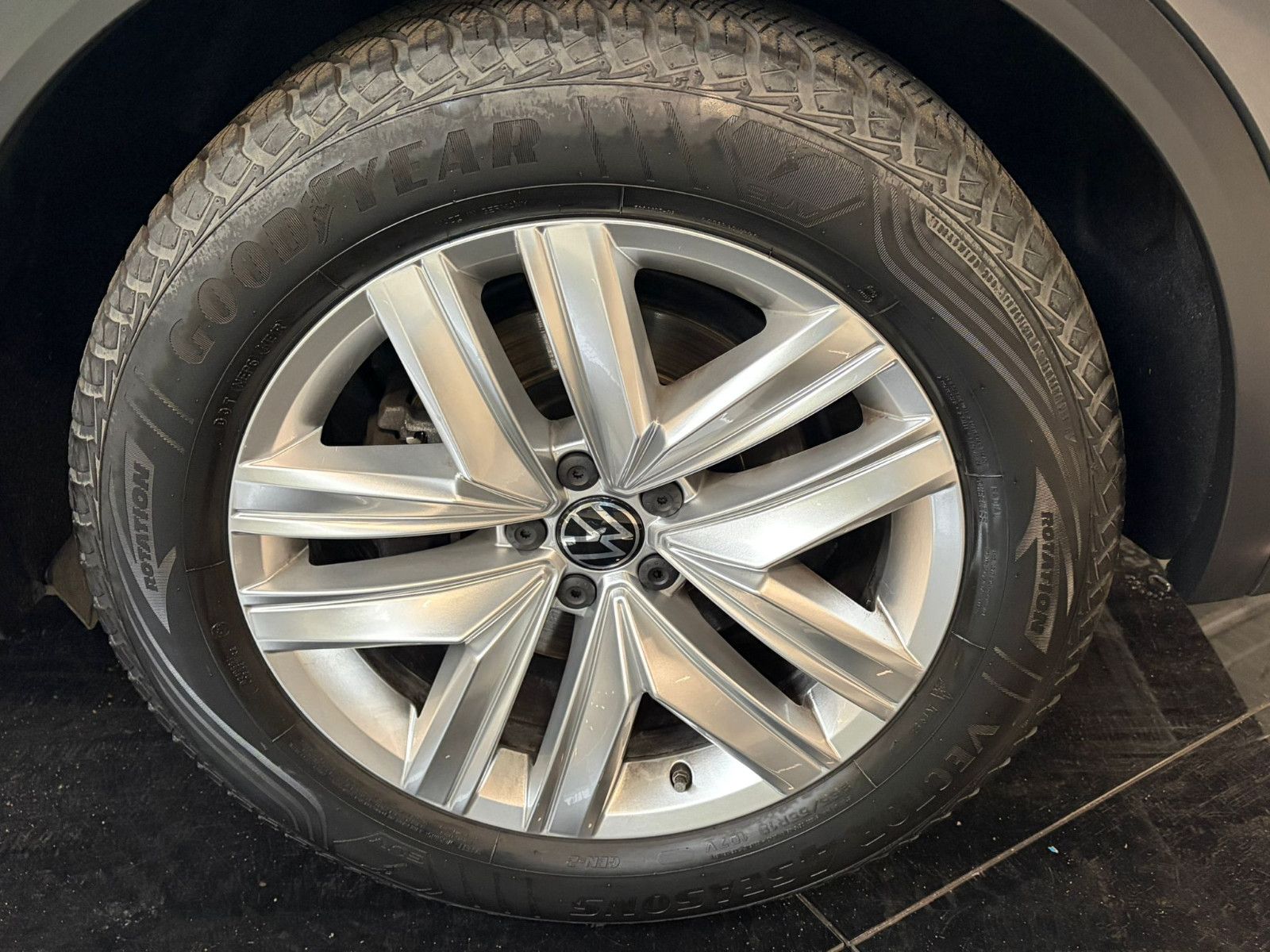 Volkswagen Touareg Atmosphere 4Motion virtual Memory AHK