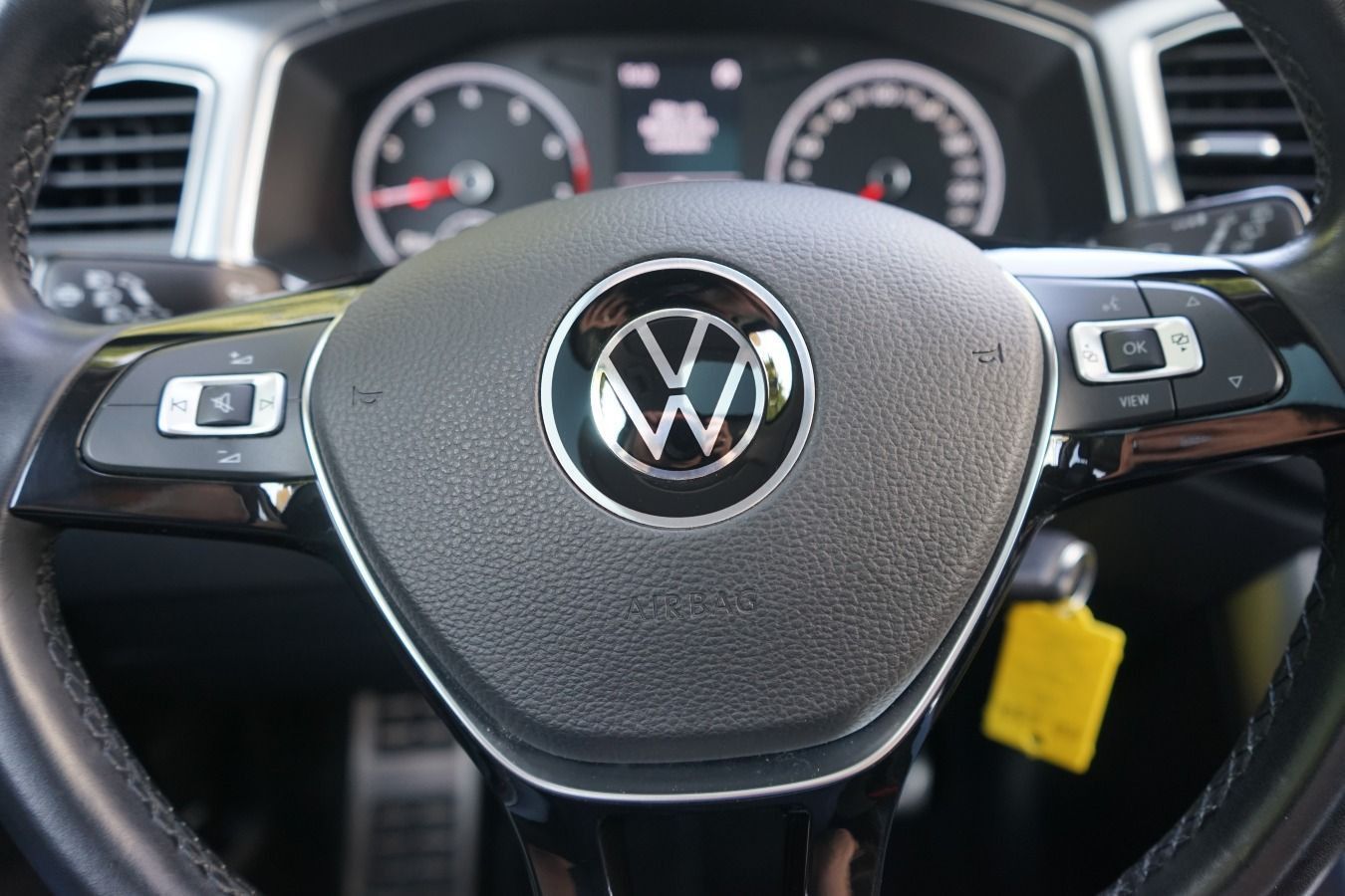 Volkswagen T-Roc 1.0 TSI Active - Samsaru's Car Outlet