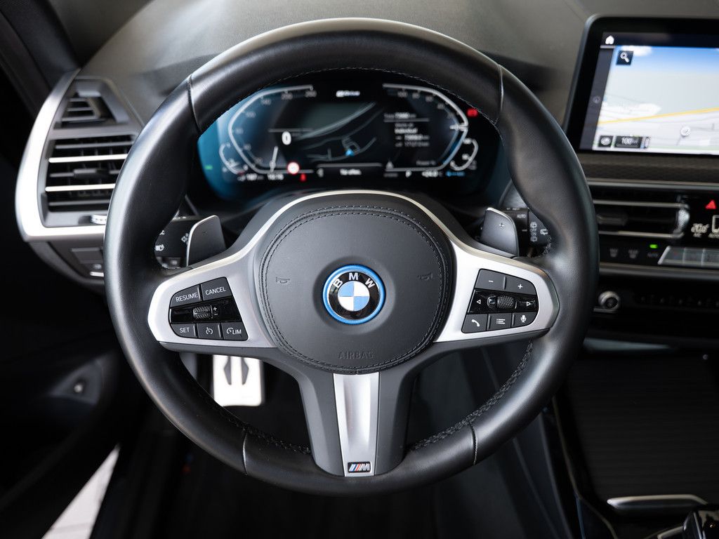 BMW X3 xDrive 30e M-Sportpaket - Samsaru's Car Outlet