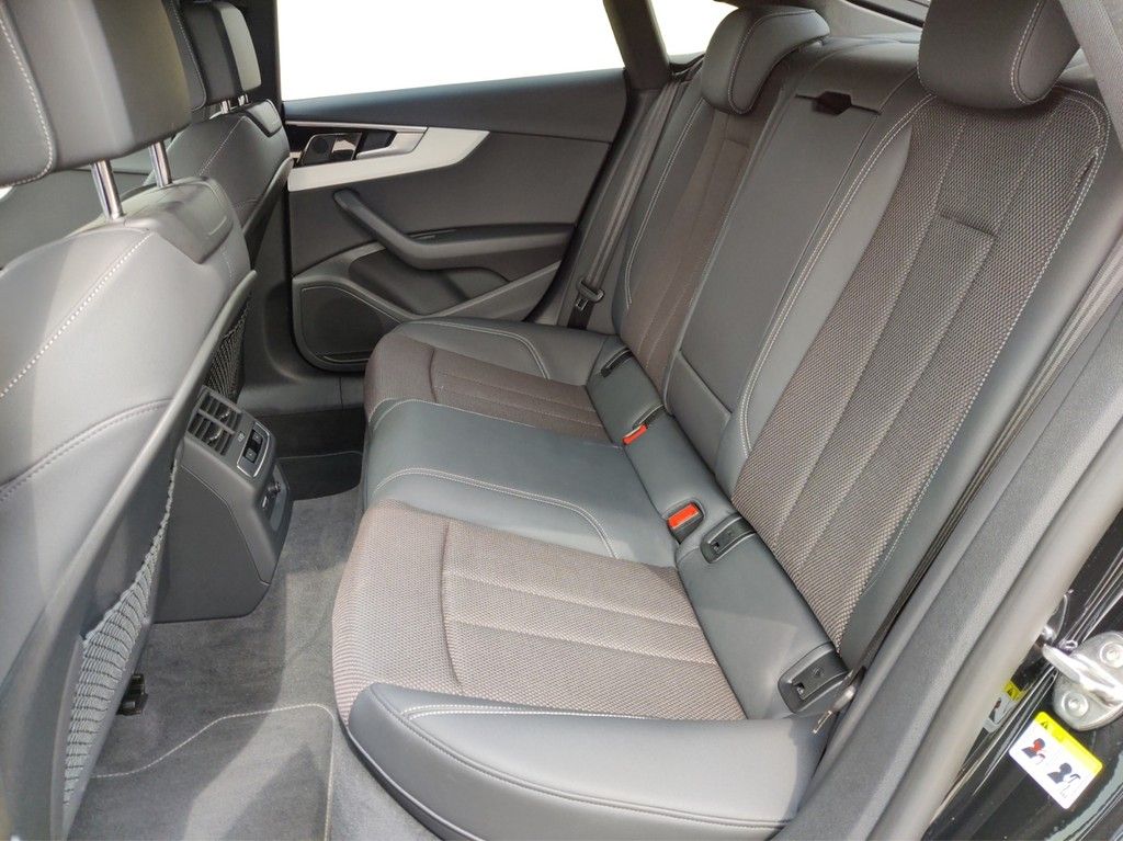 Audi A5 Sportback 40 TFSI quattro S tronic S line AHK