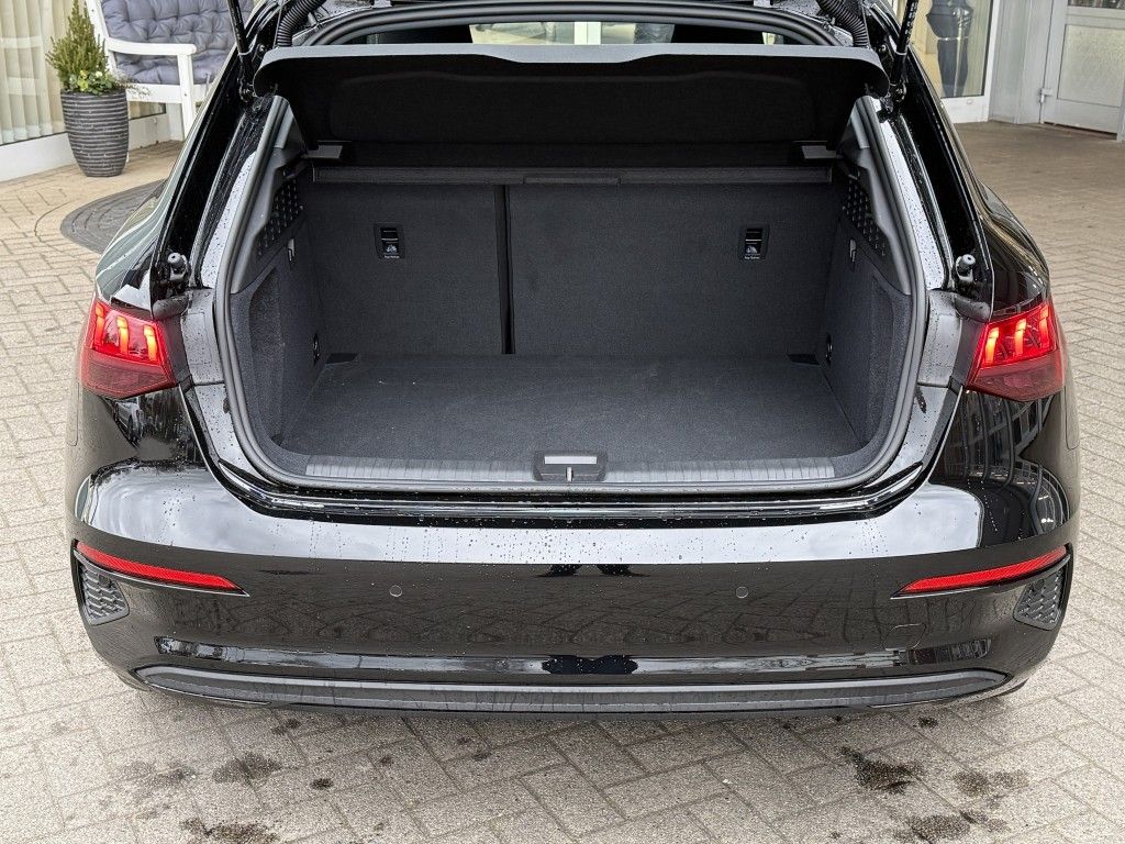 Audi A3 Sportback 35 TFSI S-Tronic - Samsaru's Car Outlet