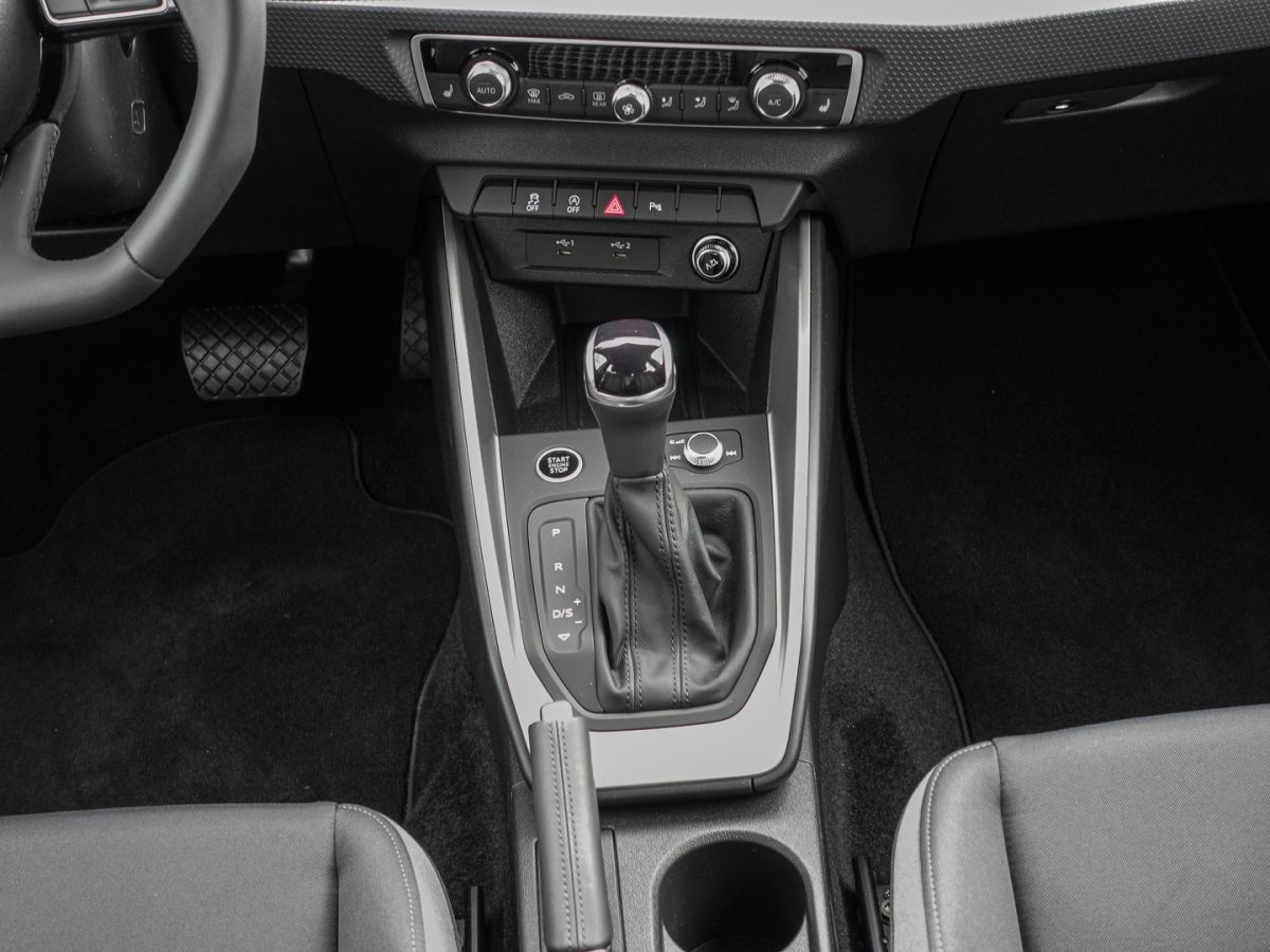 Audi A1 Sportback 30 TFSI S tronic S line - Samsaru's Car Outlet