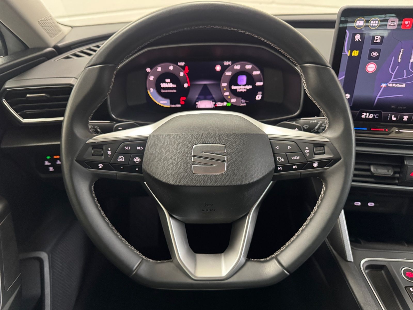 Seat Leon ST 2.0 TDI DSG Style AHK LED Navi