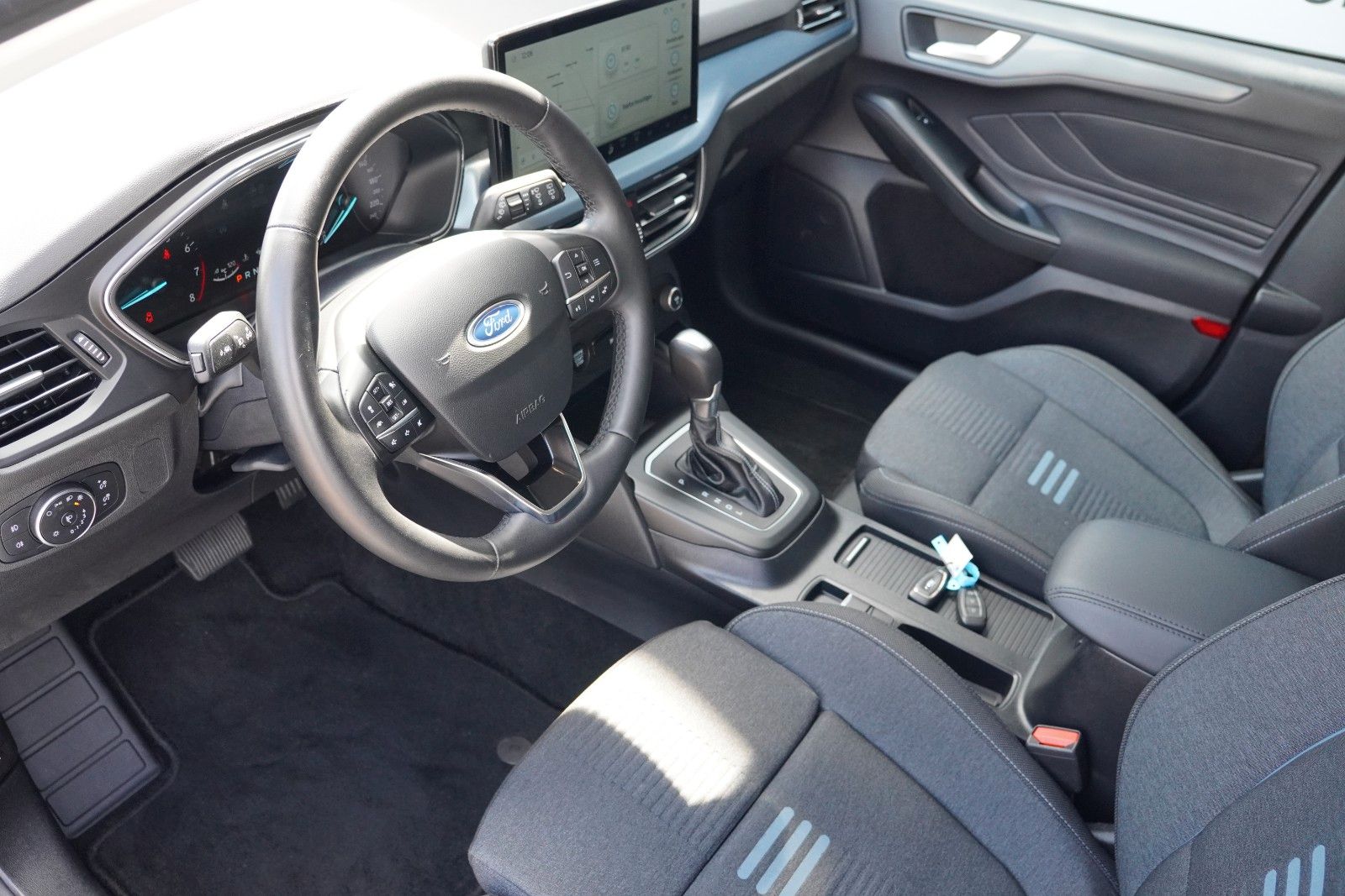 Ford Focus Active 155 PS Automatik | ACC , AHK,