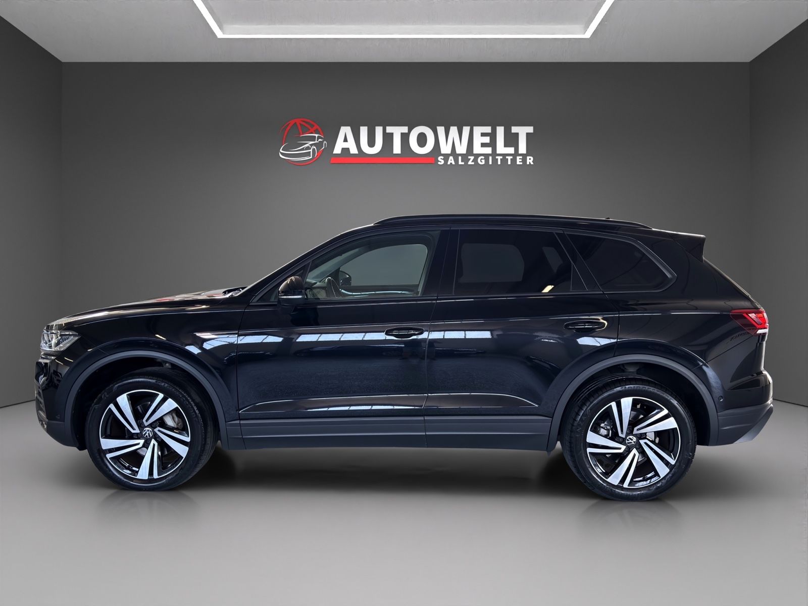 Volkswagen Touareg 3.0 TDI 4Motion - Samsaru's Car Outlet
