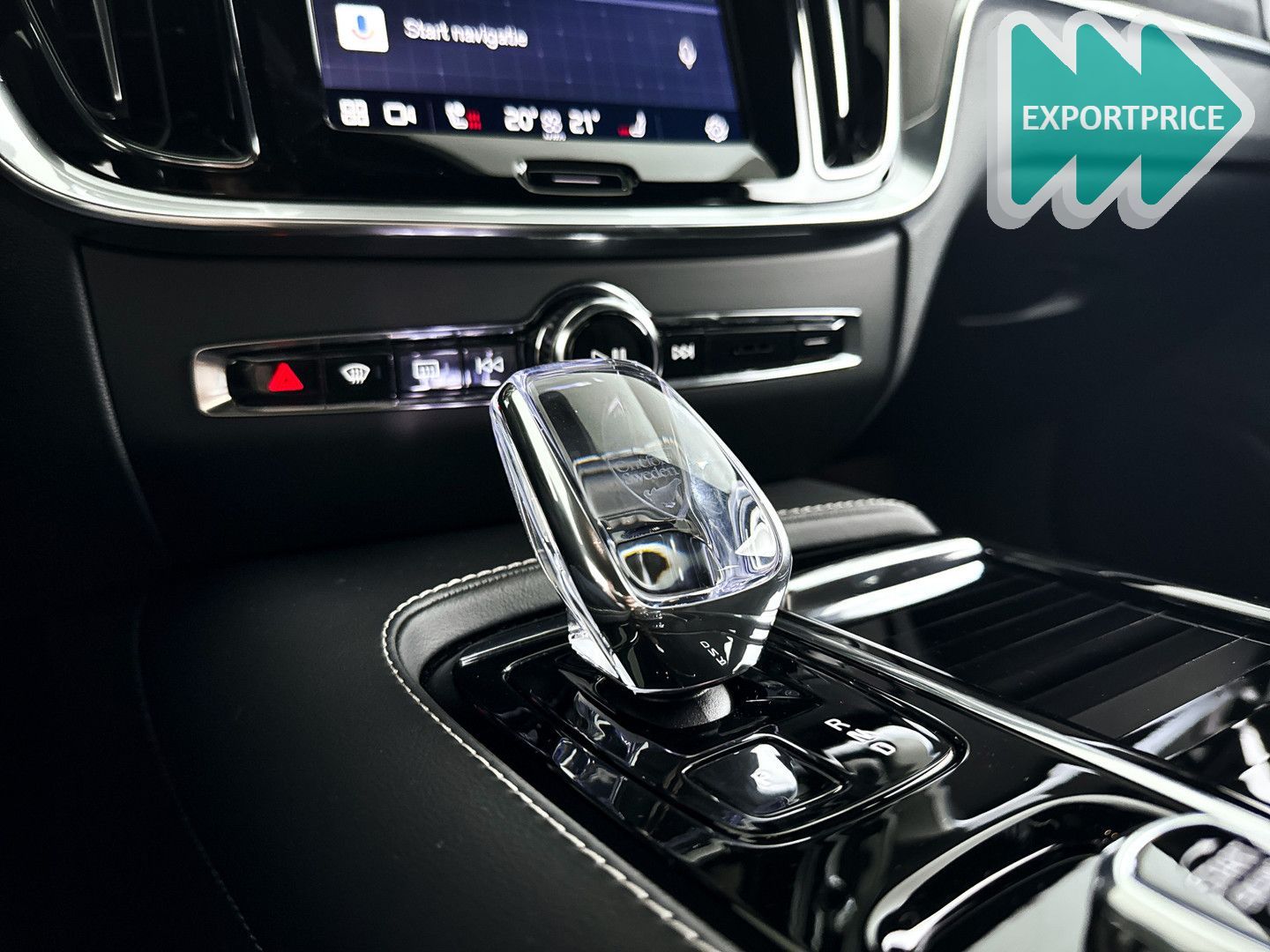 Volvo V60 T6 Plug-in hybrid AWD Plus Dark | 360° kamer