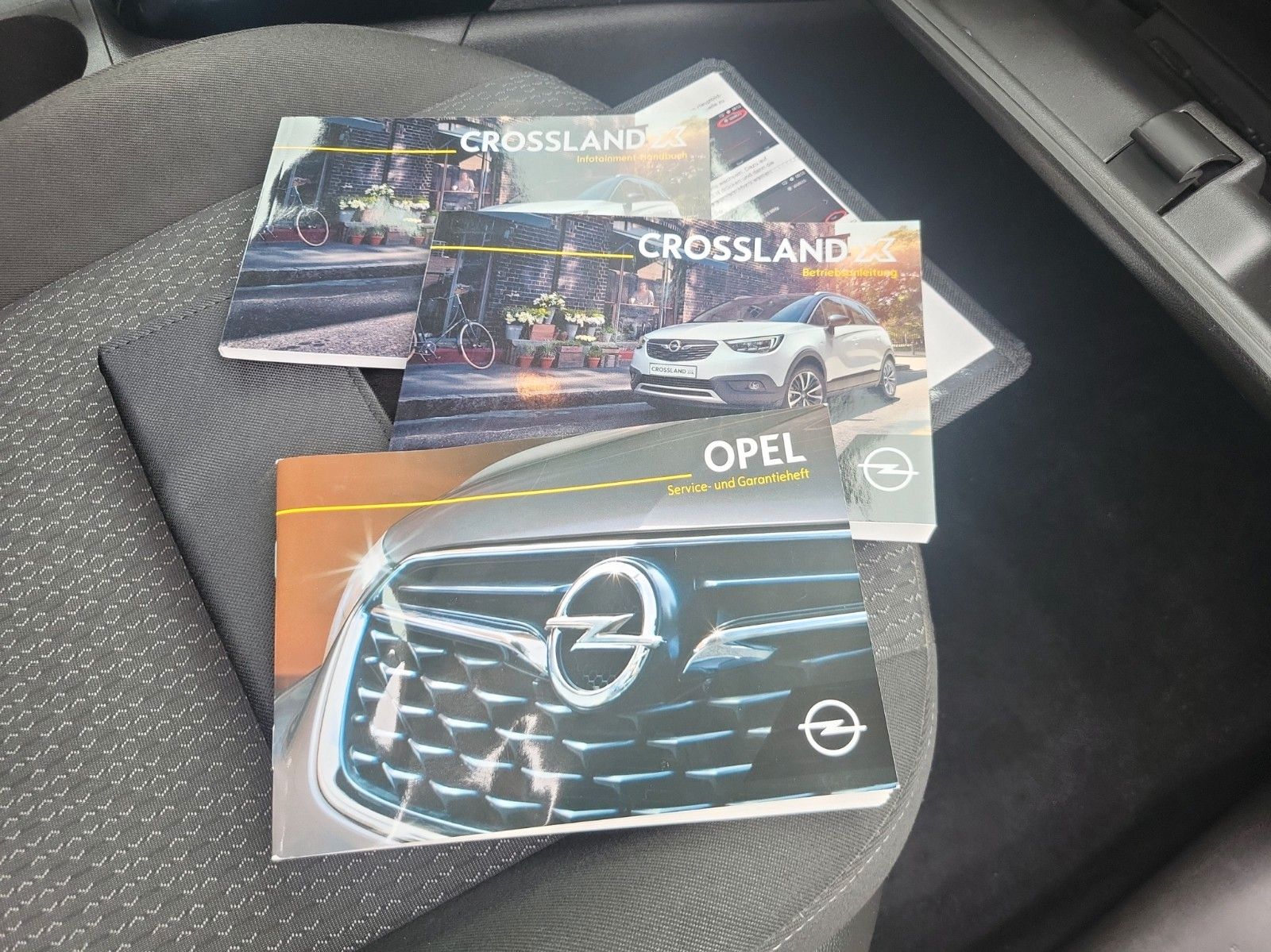 Opel Crossland X Edition - Samsaru's Car Outlet