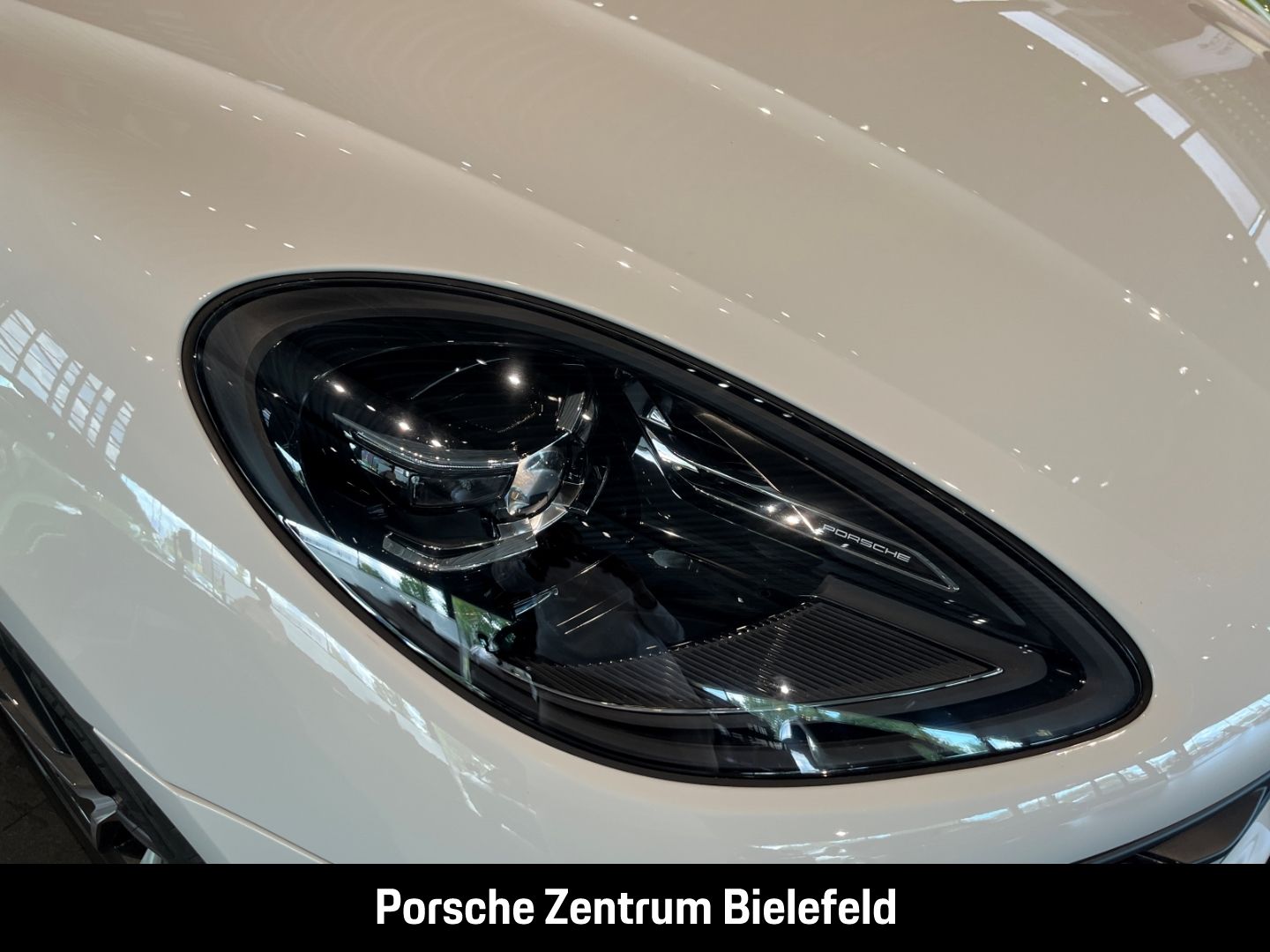Porsche Macan S Luftfederung Panorama Rückfahrkamera LED