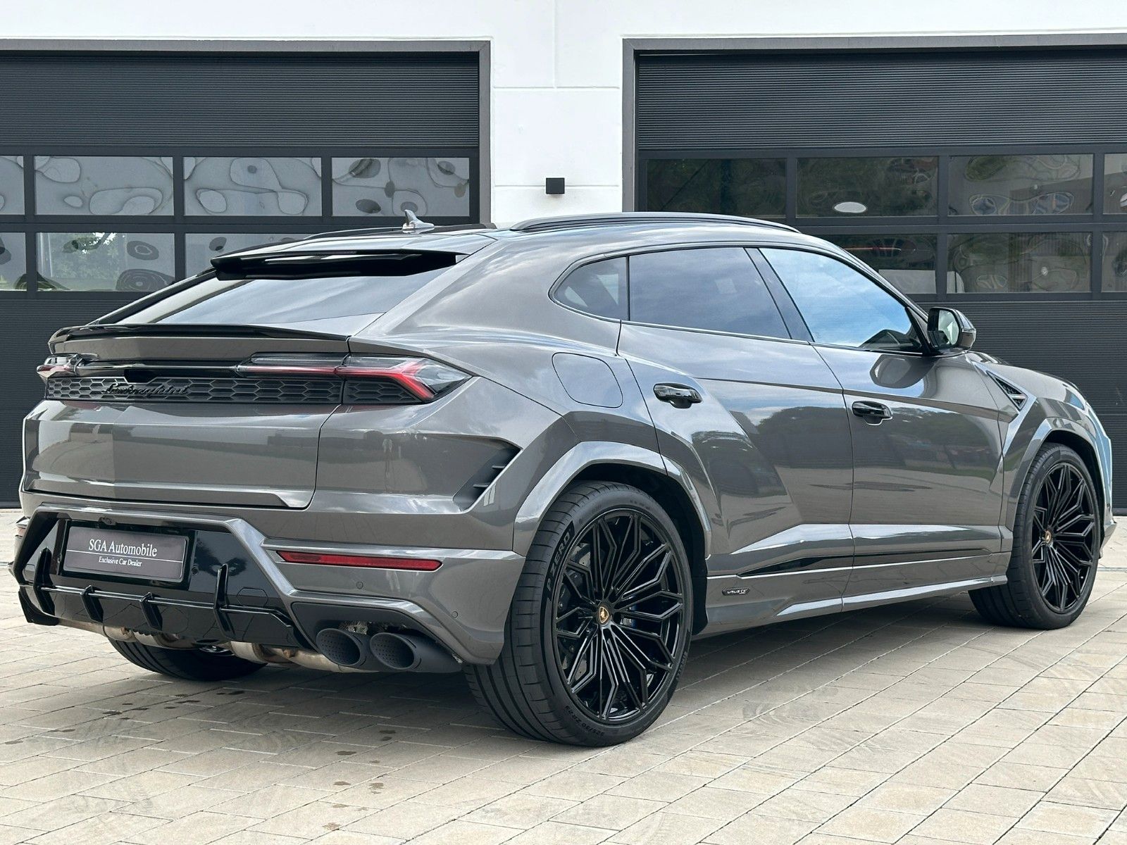 Lamborghini Urus SE - Samsaru's Car Outlet