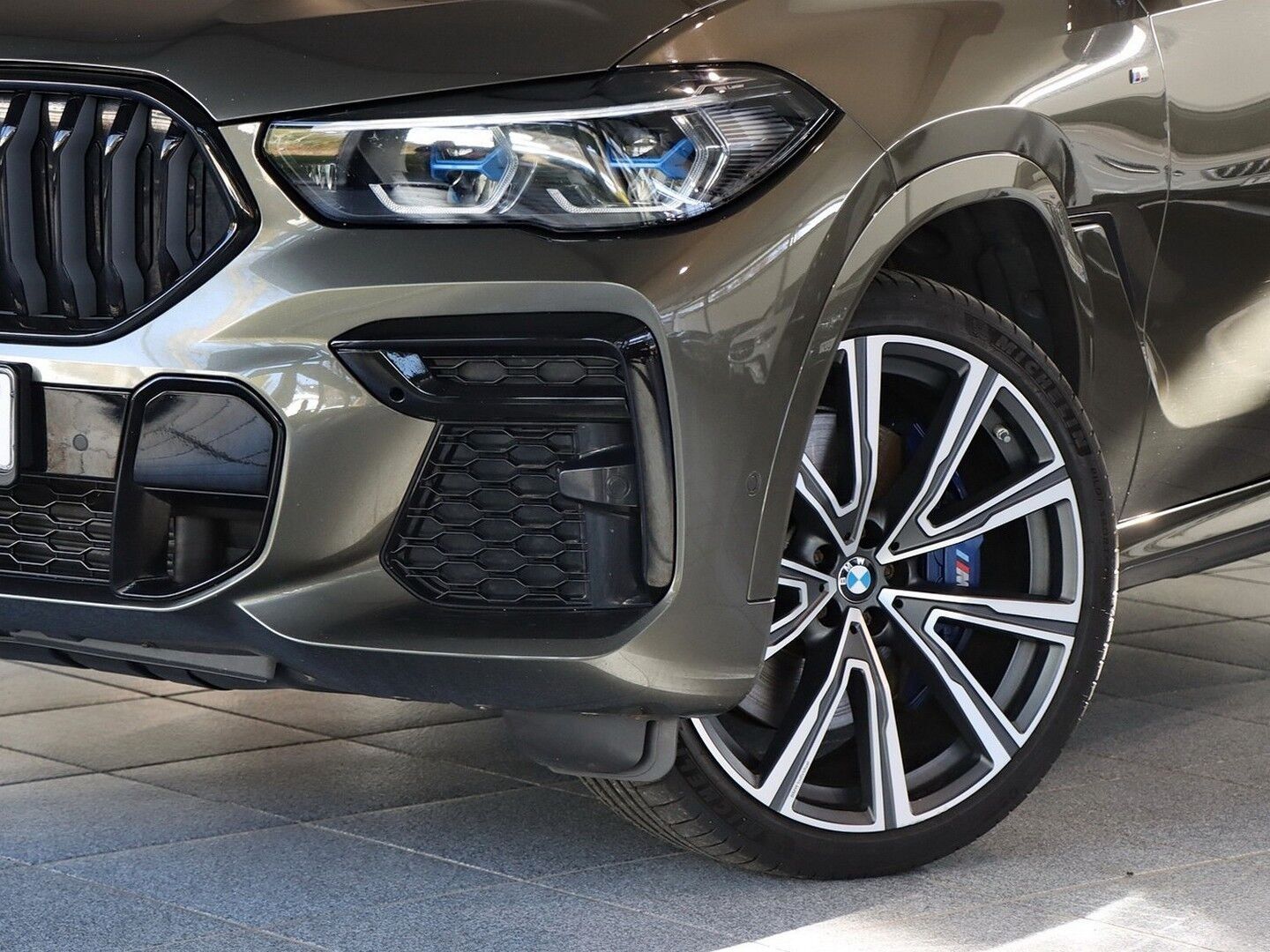 BMW X6 xDrive40d M Sport AHK Panno Head-UP - 22" LM