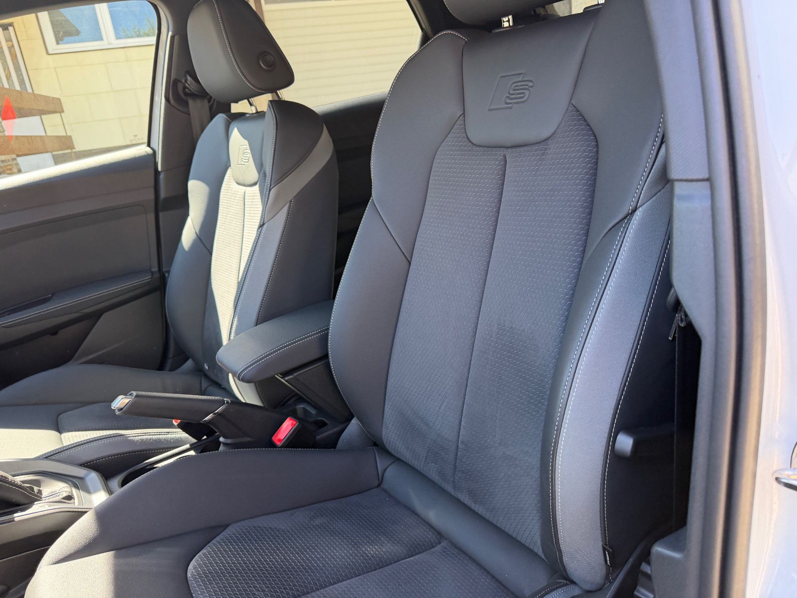 Audi A1 Sportback 40 TFSI S line, S line 2x, VOLL!!