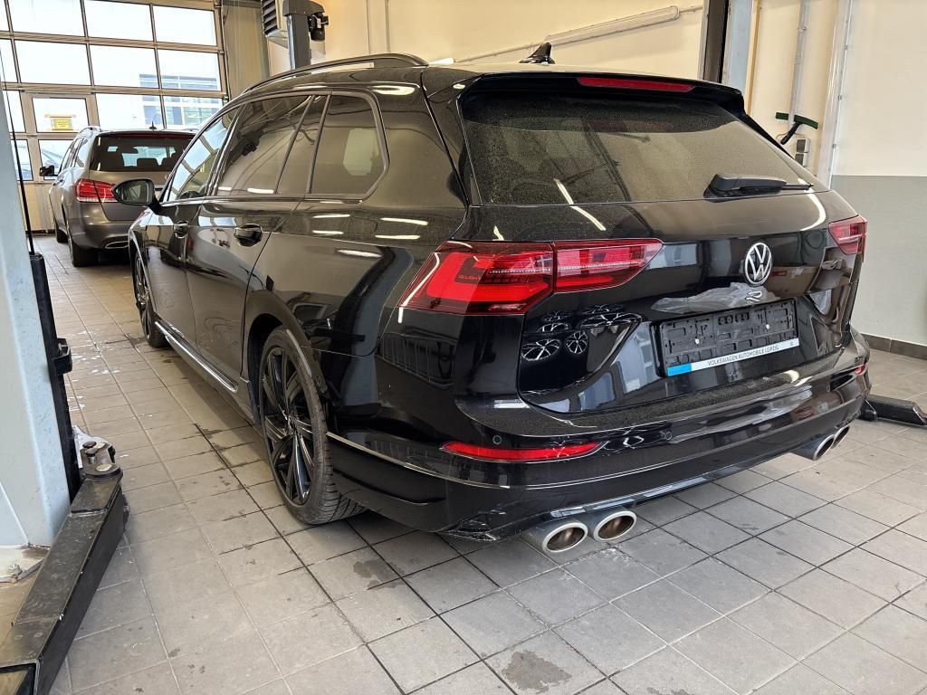 Volkswagen GOLF R VARIANT PERFORMANCE/ACC/HuD/PANO/BELÜFT