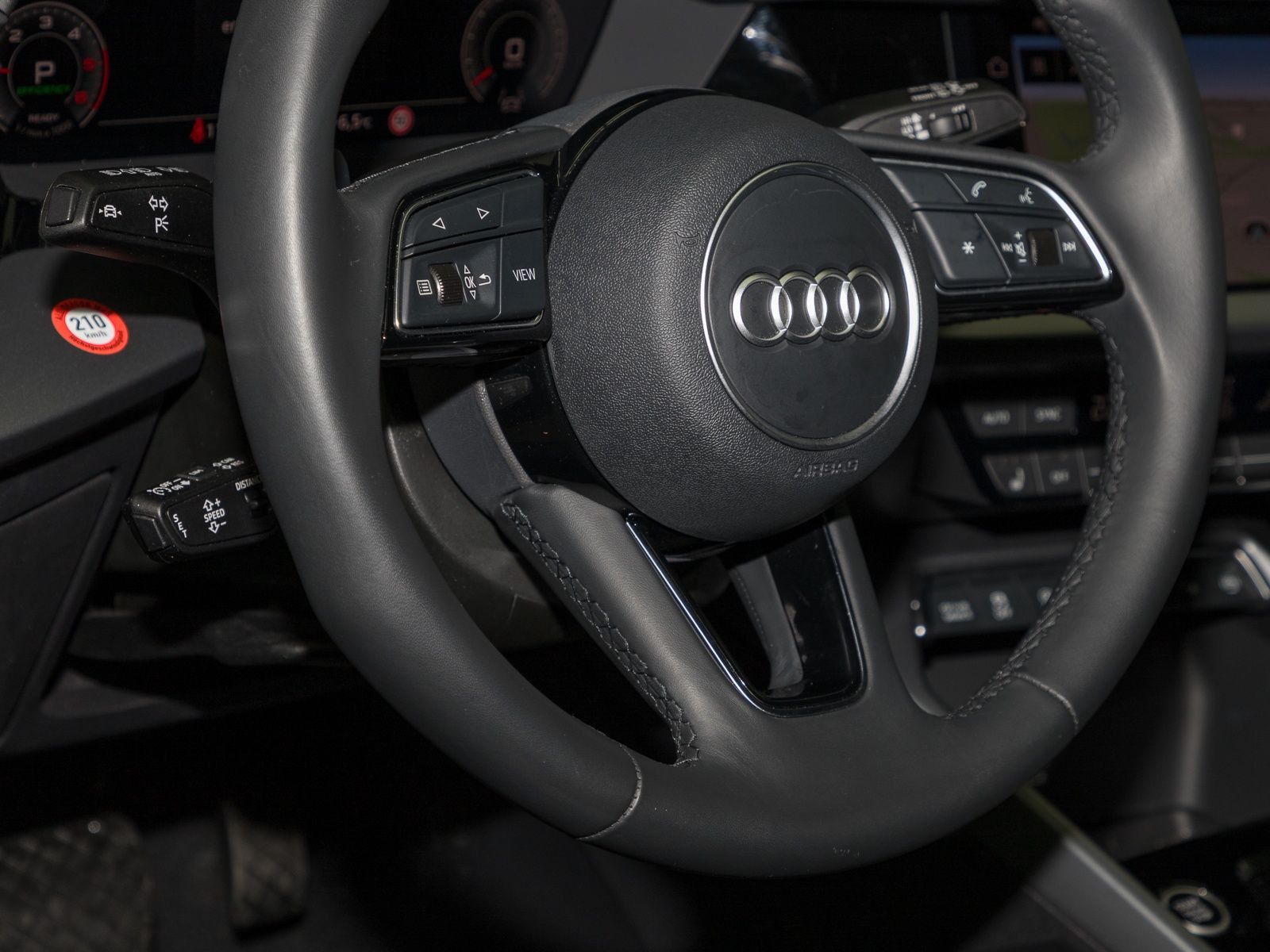 Audi A3 Sportback 35 TDI ADVANCED - Samsaru's Car Outlet