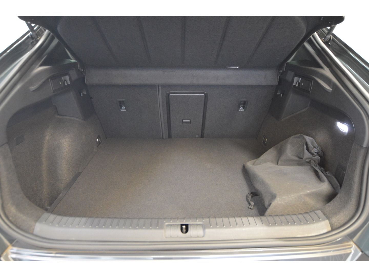 Cupra Formentor VZ e-HYBRID - Samsaru's Car Outlet
