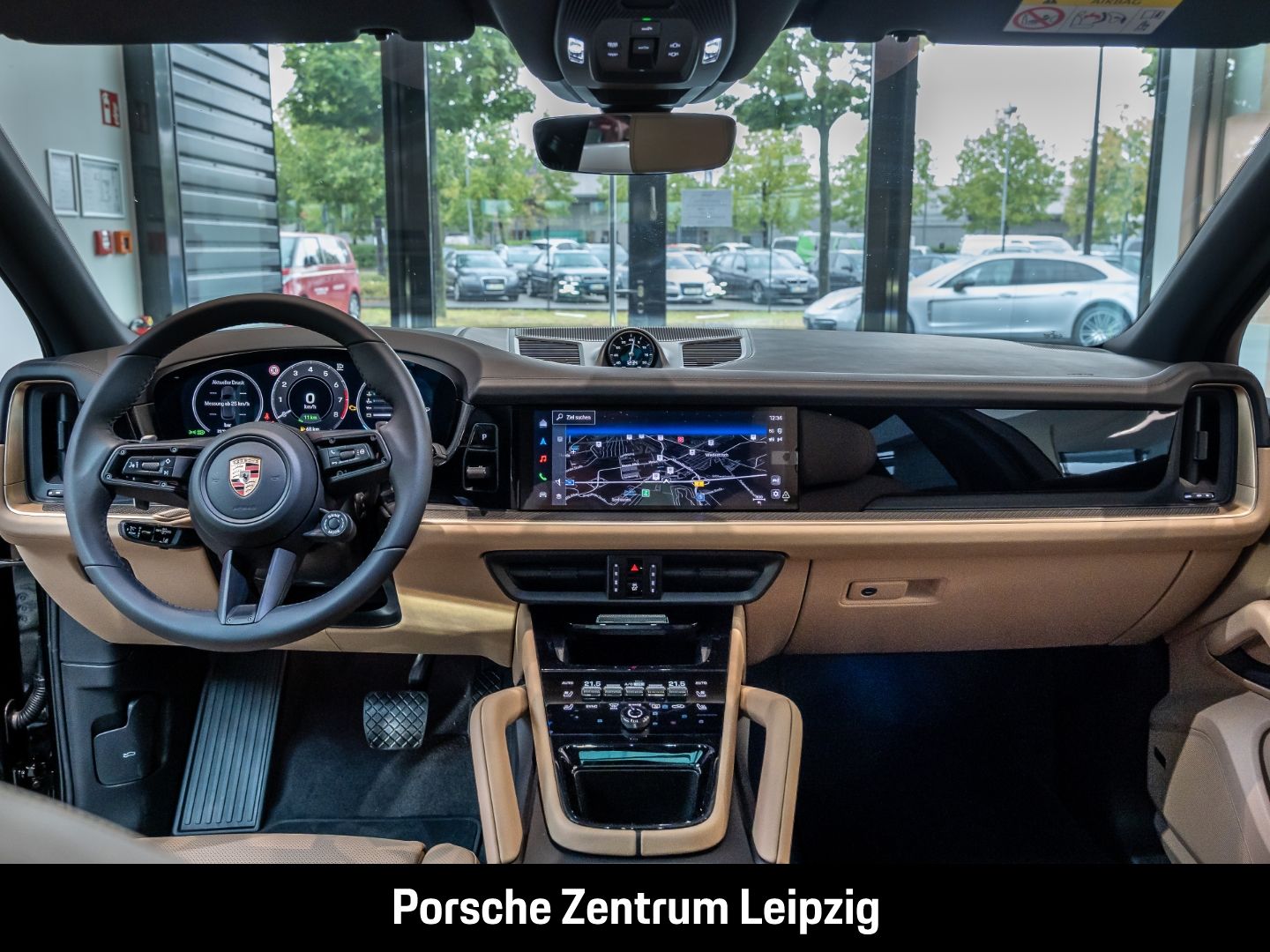 Porsche Cayenne E-Hybrid Dunkelolive Massage Sportabgas