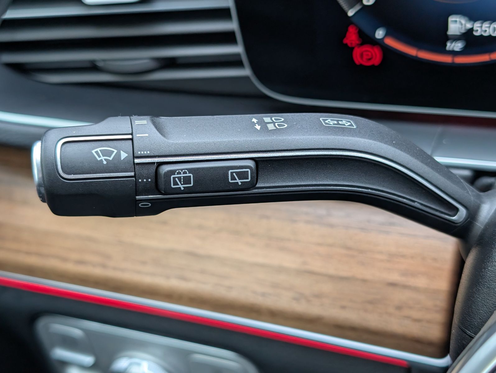 Mercedes-Benz GLE 350e4Matic*1Hd*Dis+*AHK*360°PANO*JungeSterne