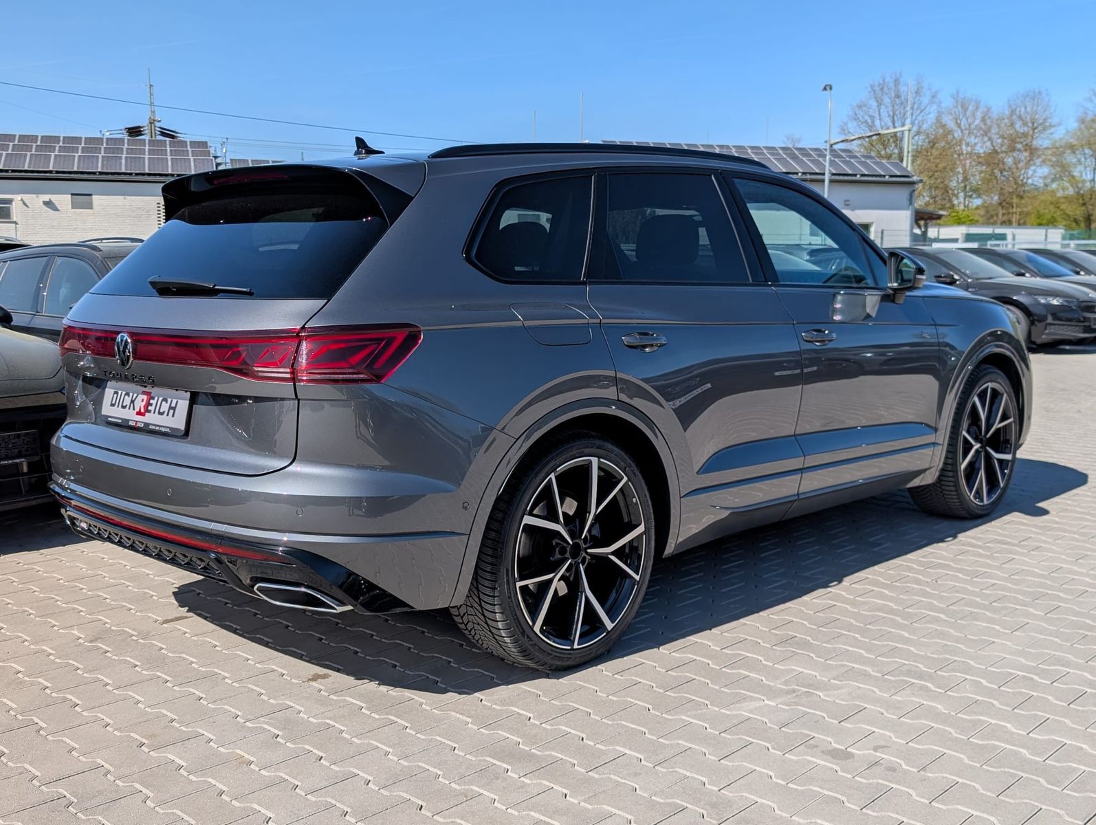 Volkswagen Touareg 3.0TDI 4M R-Line VOLL Black 22" UPE 114T
